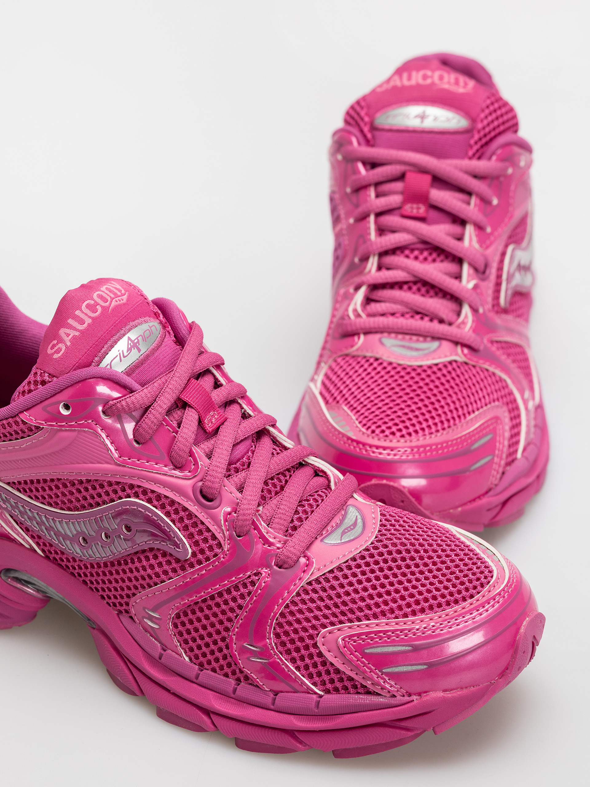 Buty Saucony Progrid Triumph 4 (pink)