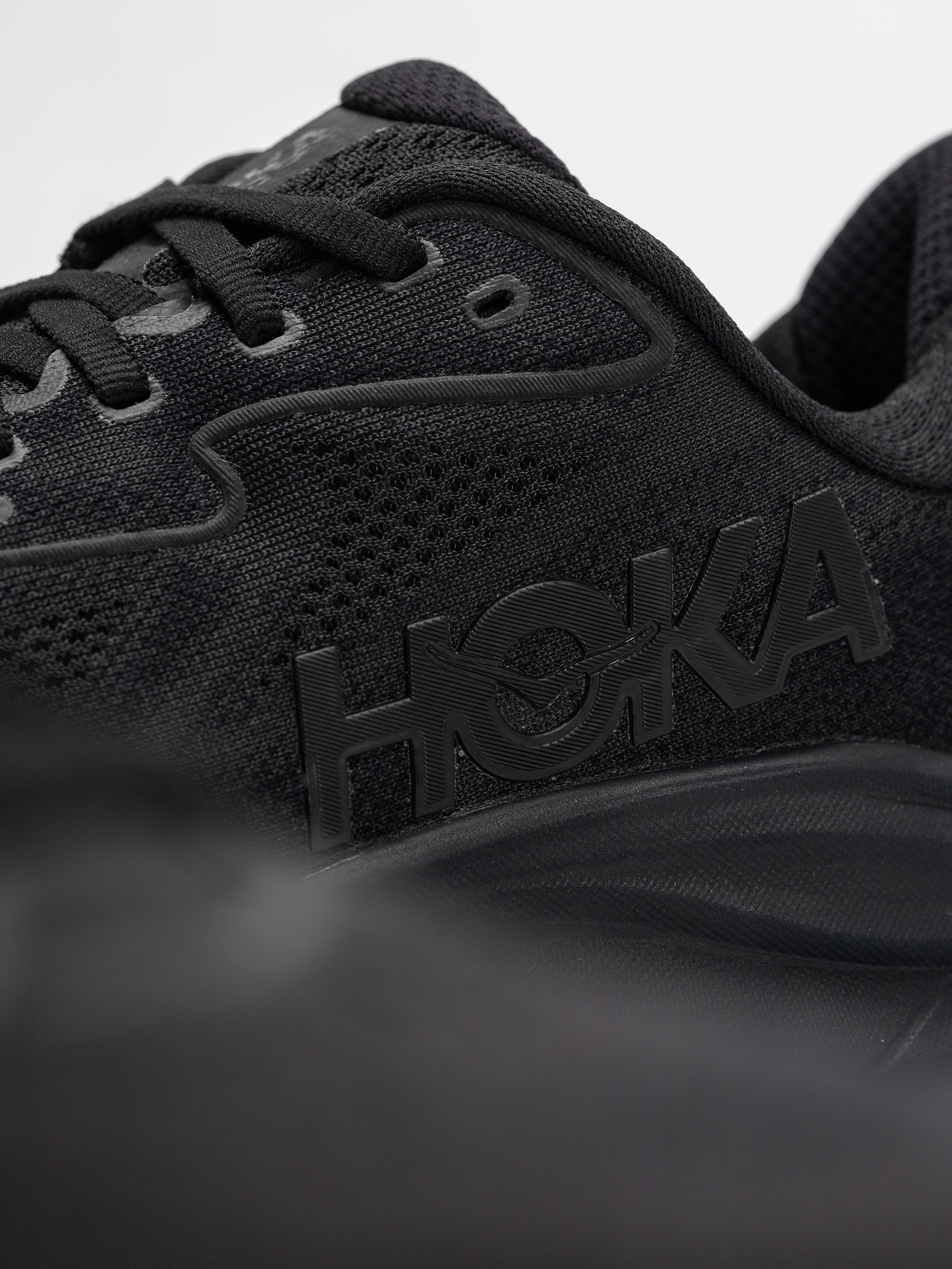 Buty Hoka Clifton 10 (black/black)