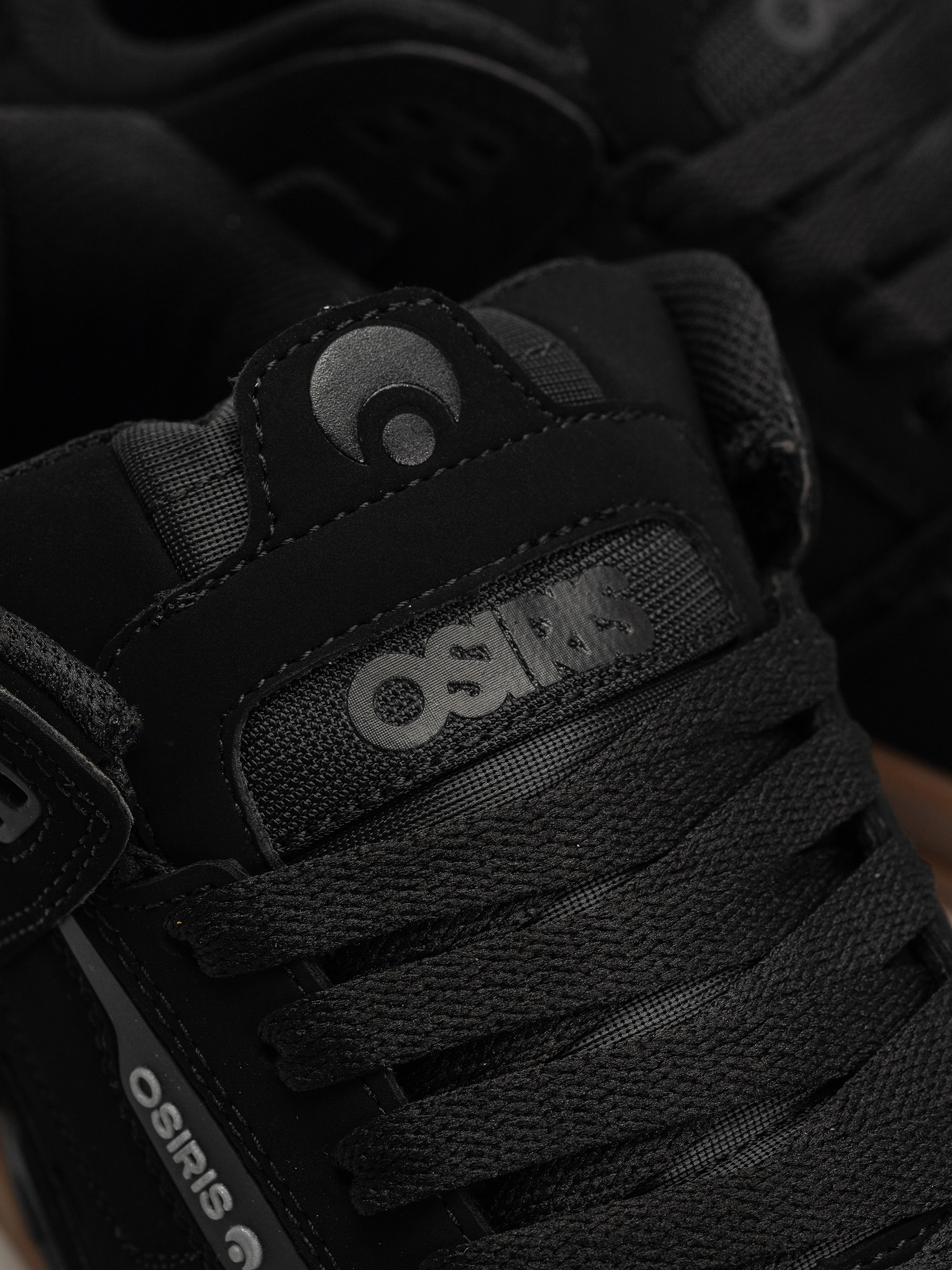 Buty Osiris Peril (black/black/gum)
