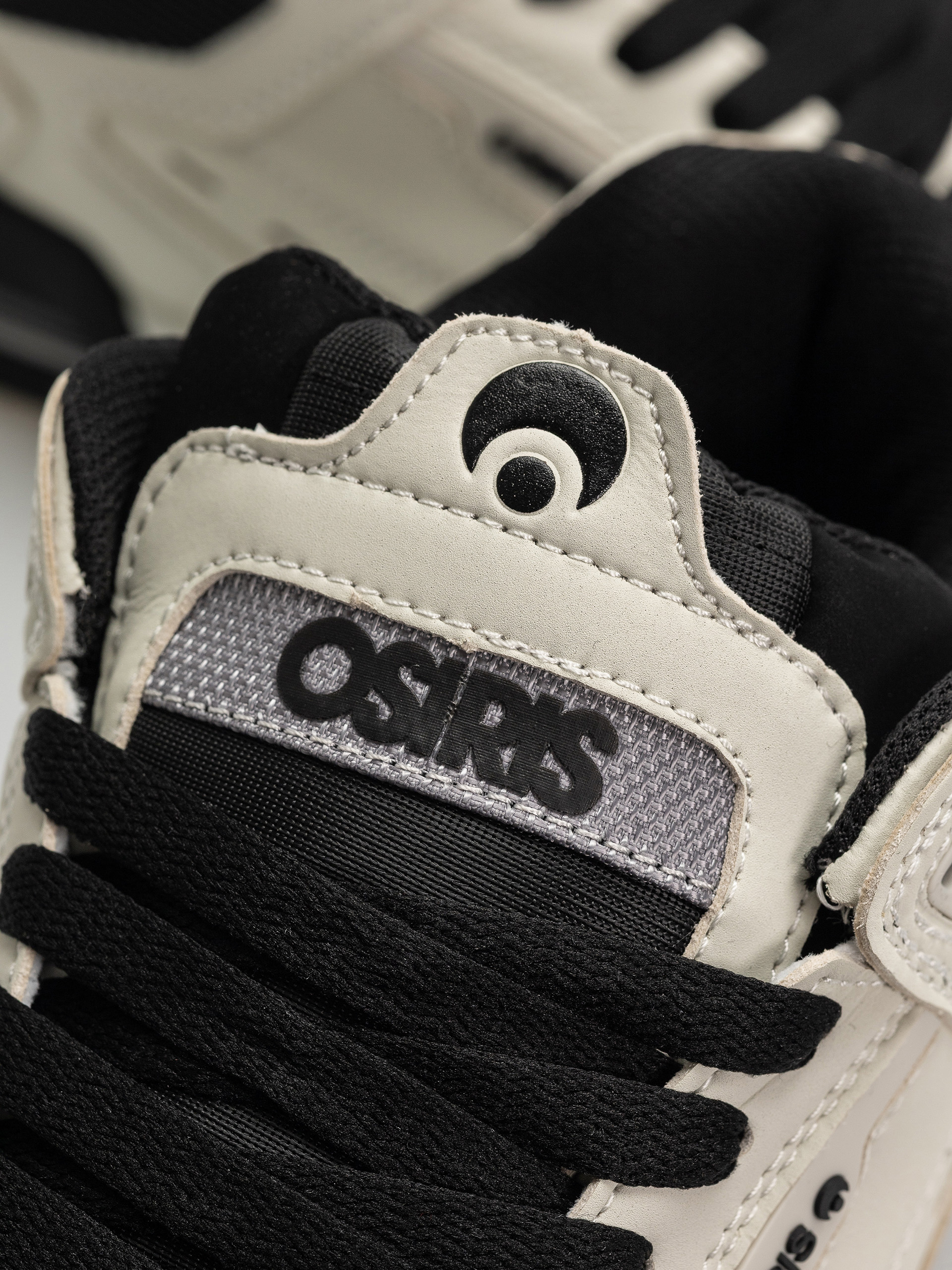 Buty Osiris Peril (eggshell/black)