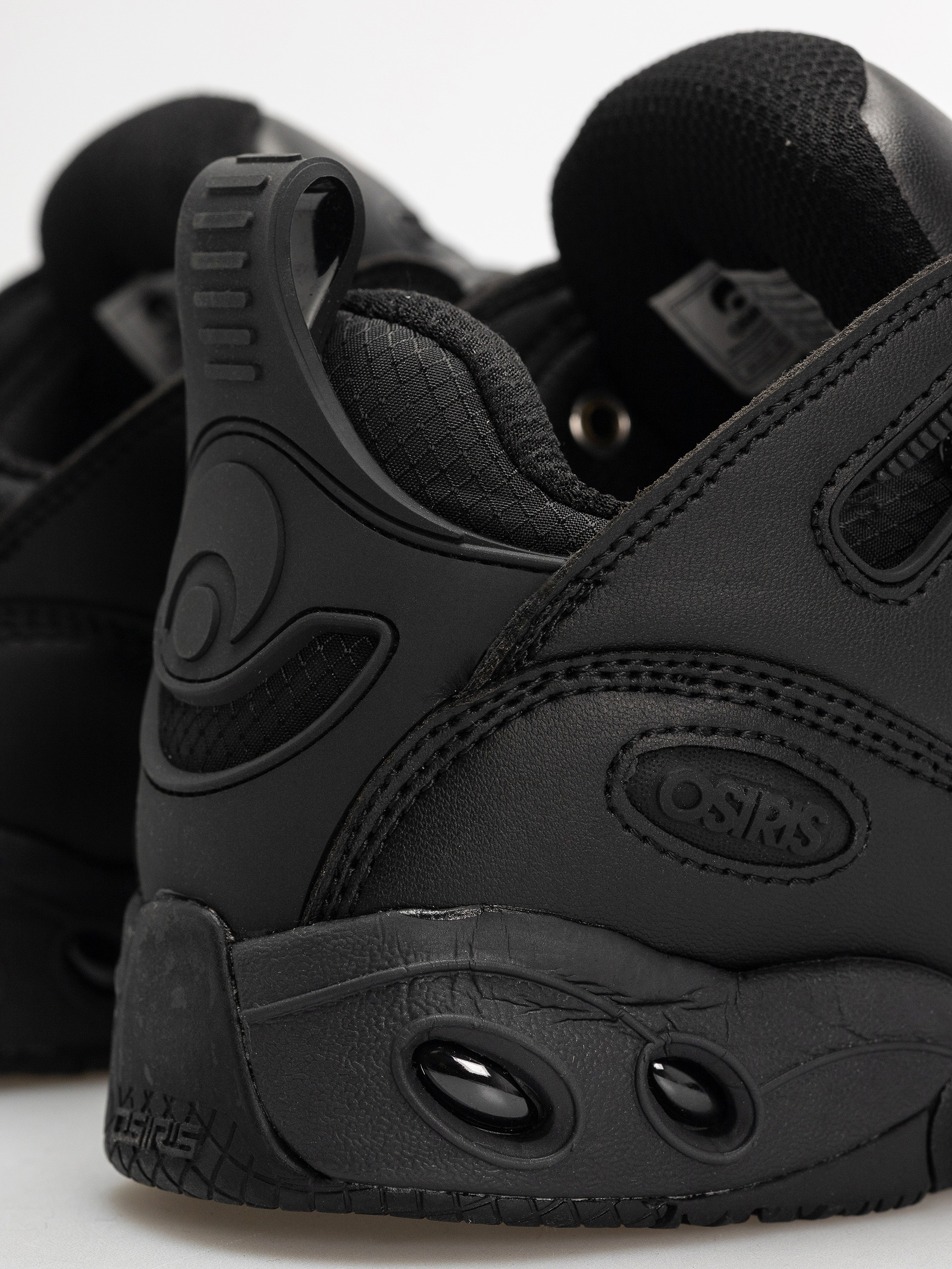 Buty Osiris D3 E (black/black/black)