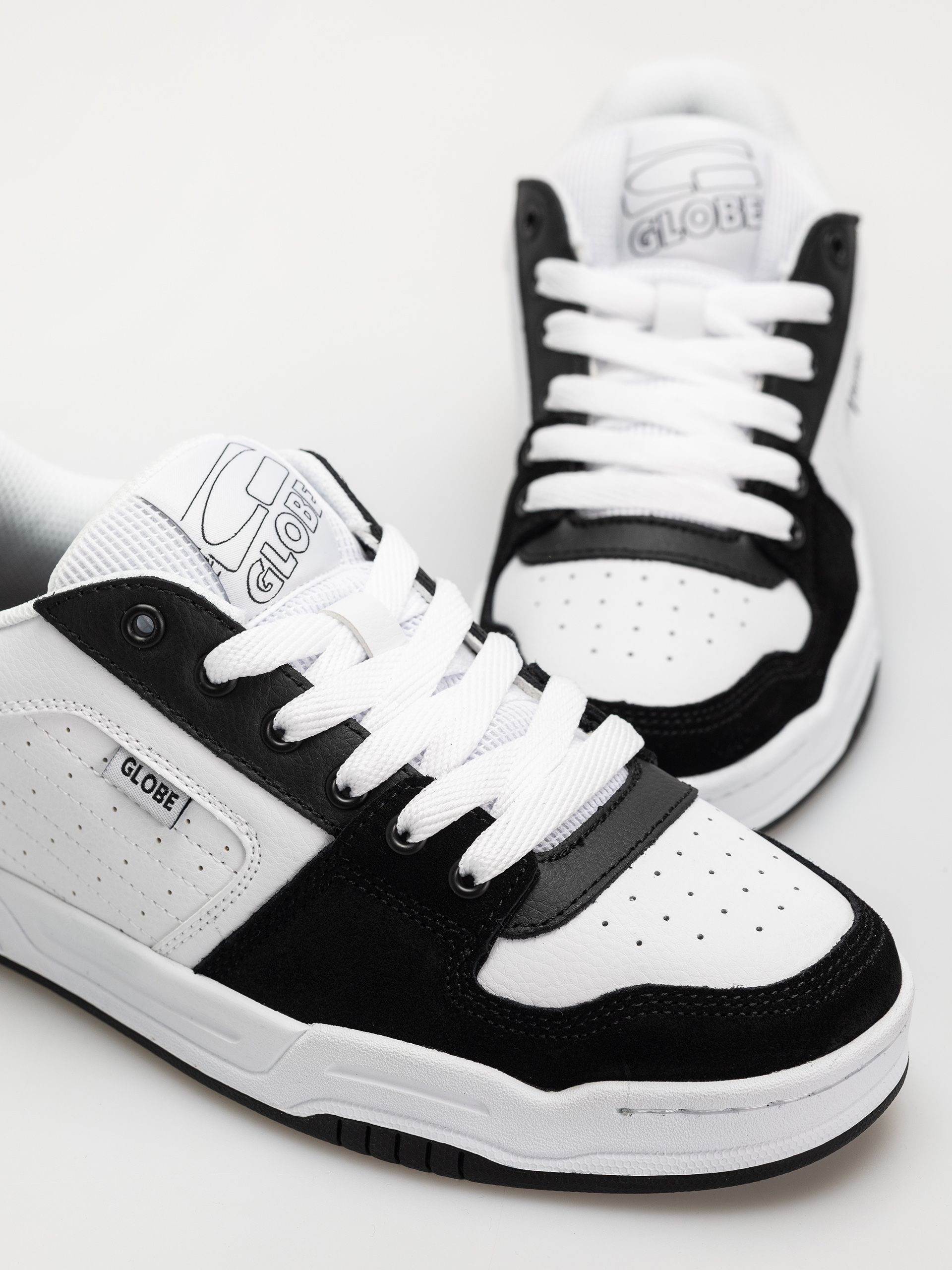 Buty Globe Mojo 2.0 (black white)