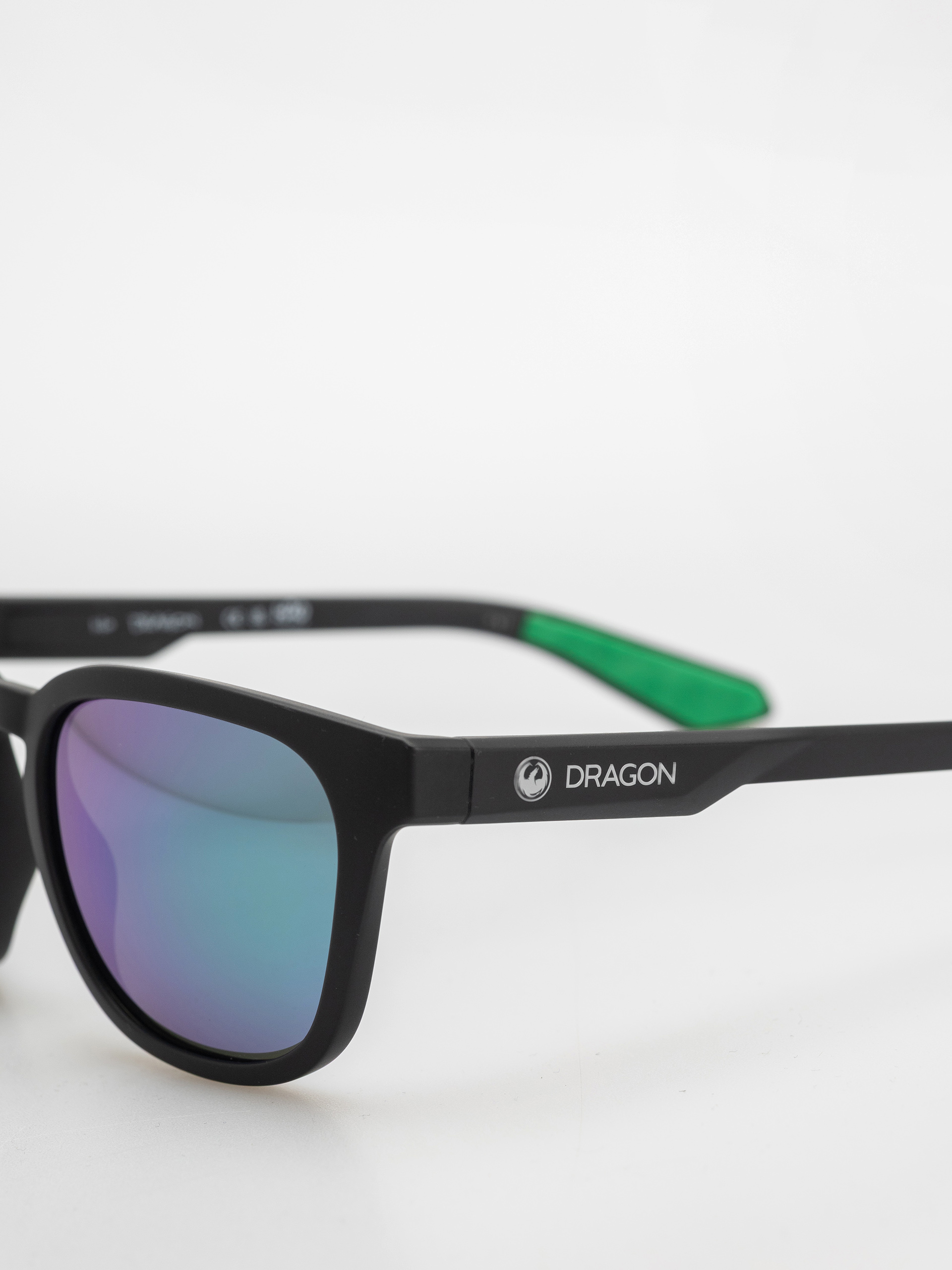 Okulary przeciwsłoneczne Dragon Dune (matte black h2o/lumalens green ion polar)
