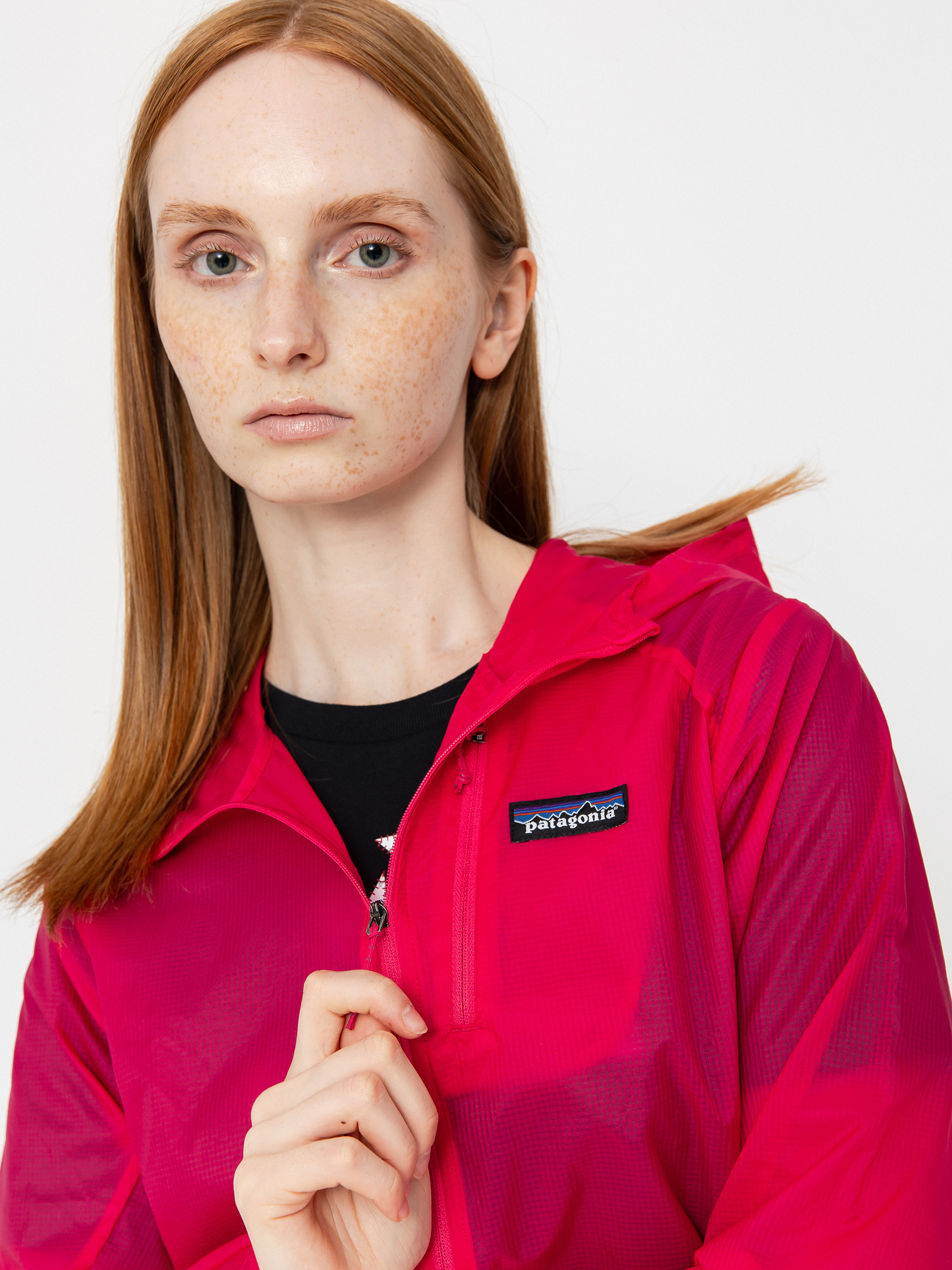 Kurtka Patagonia Houdini Wmn (luminous pink)