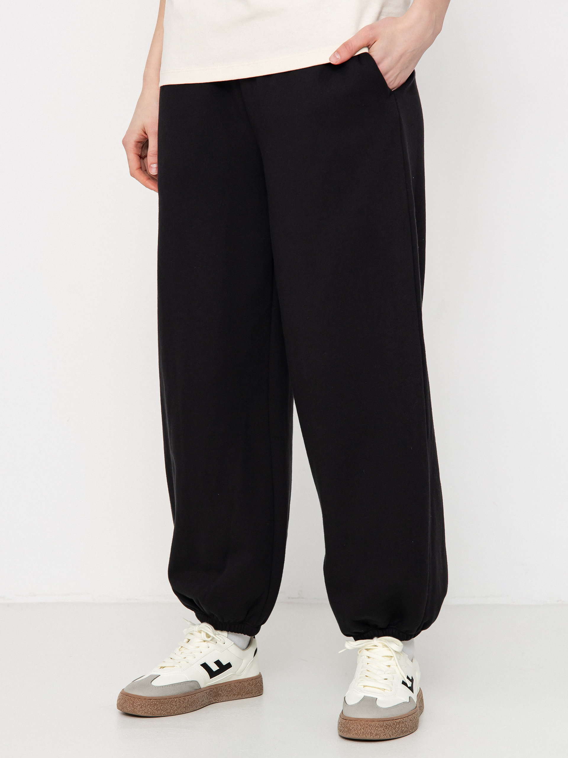 Spodnie Vans Vargas Balloon Wmn (black)
