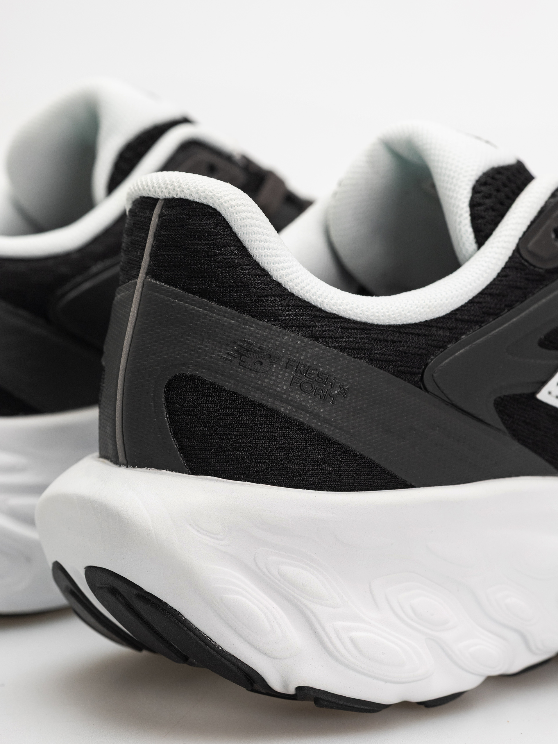 Buty New Balance TRN (black/white)