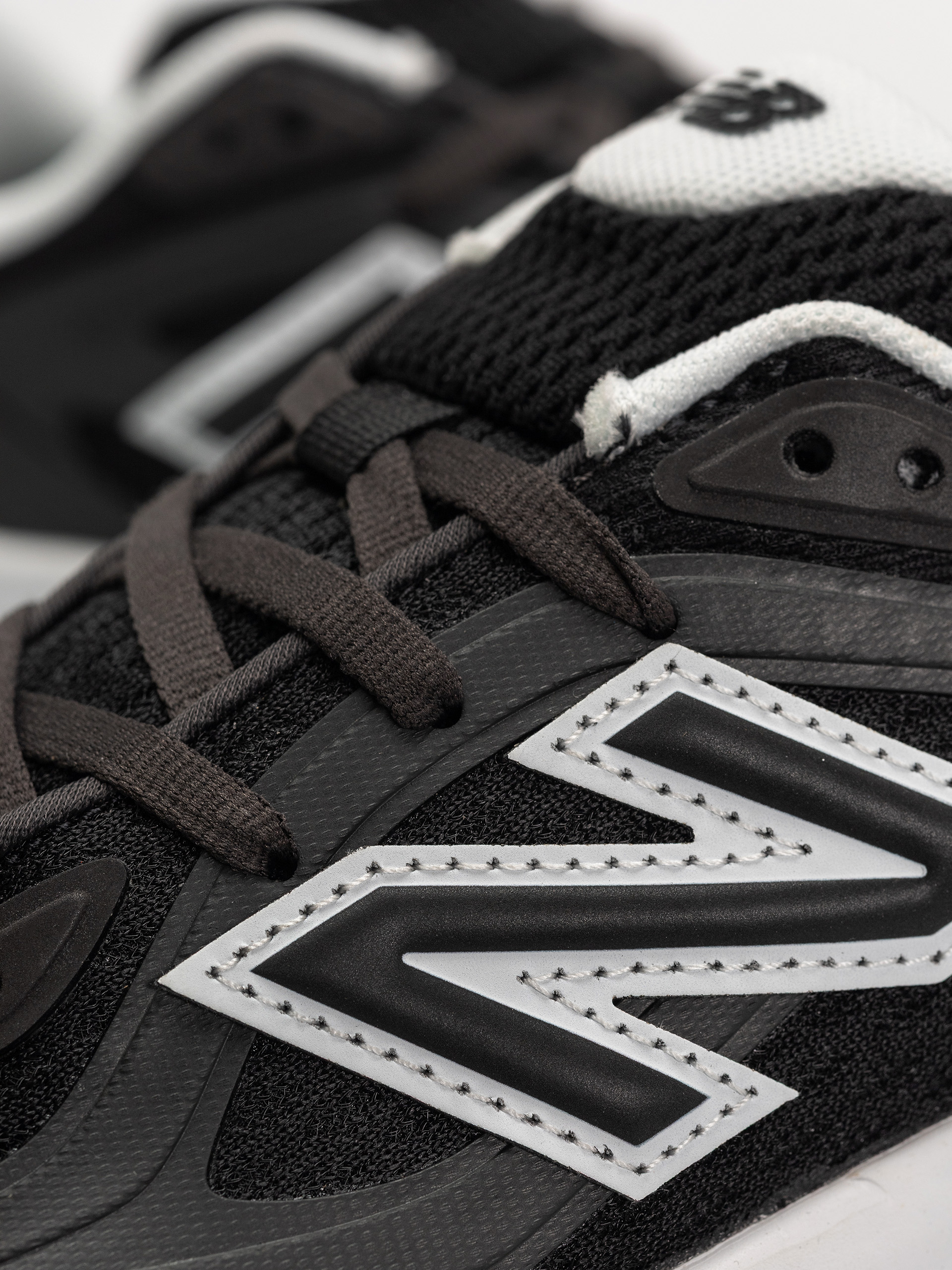 Buty New Balance TRN (black/white)