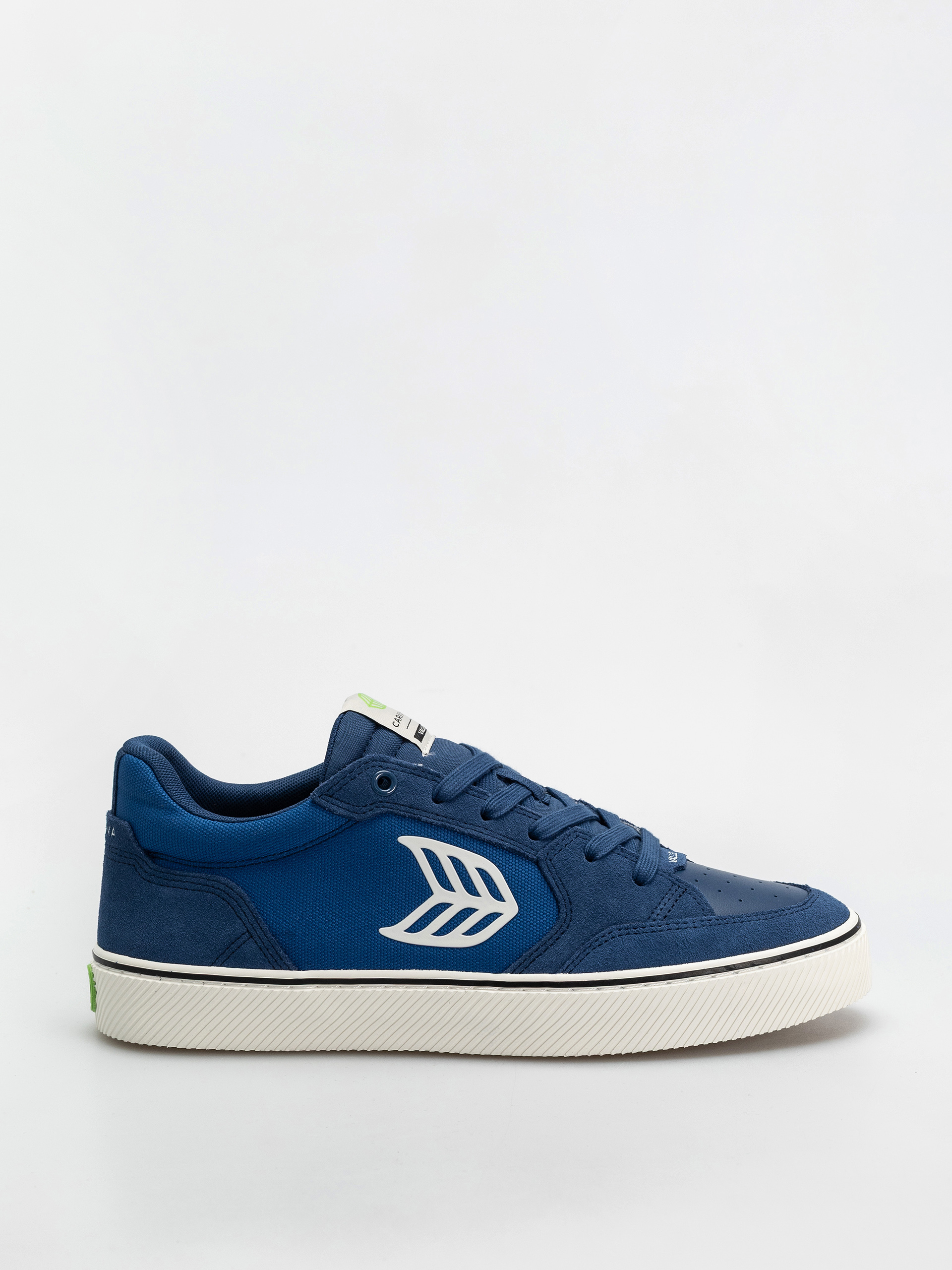 Buty Cariuma Vallely Pro (mystery blue suede and cordura off white logo)