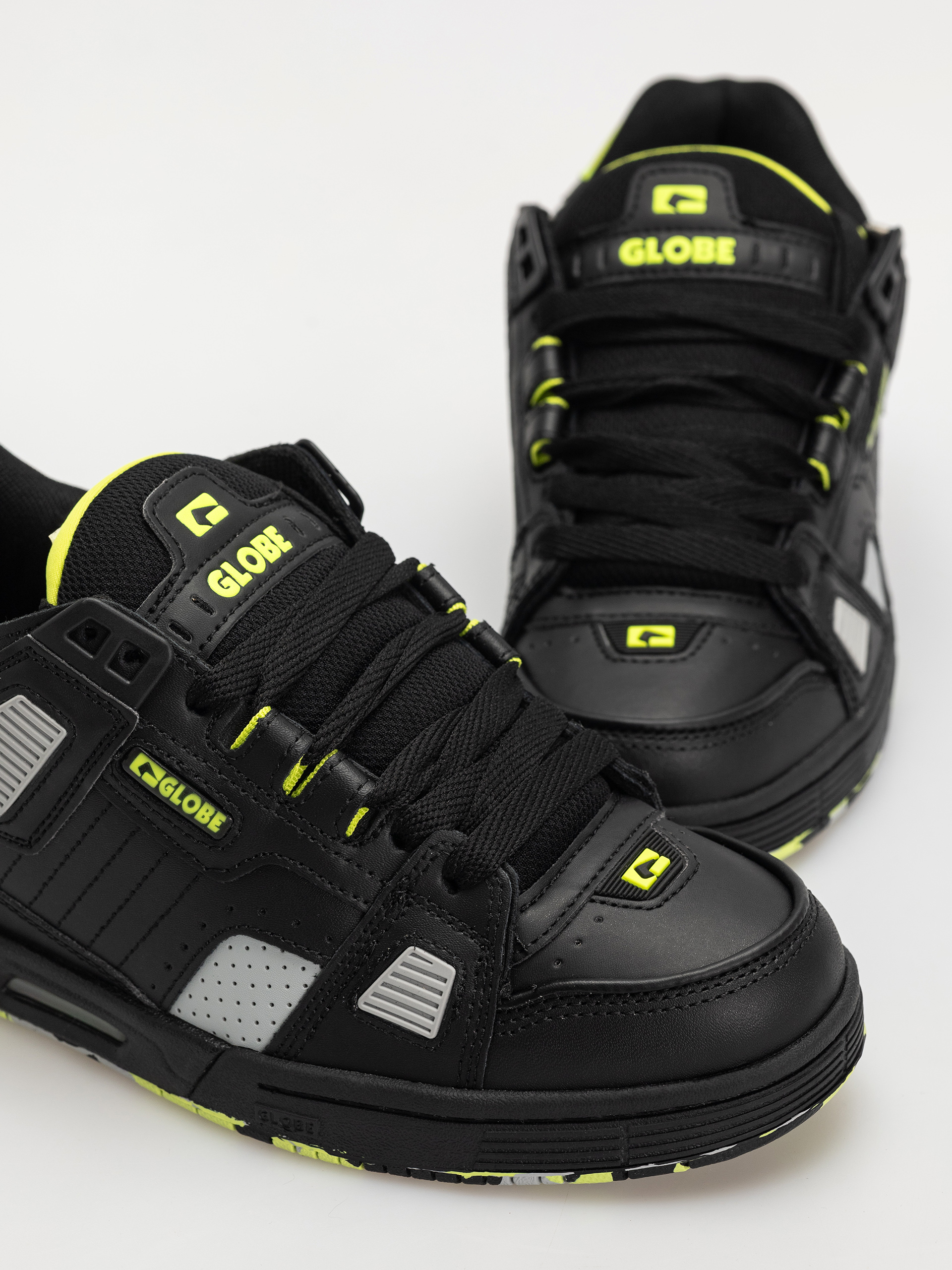 Buty Globe Sabre (black lime)