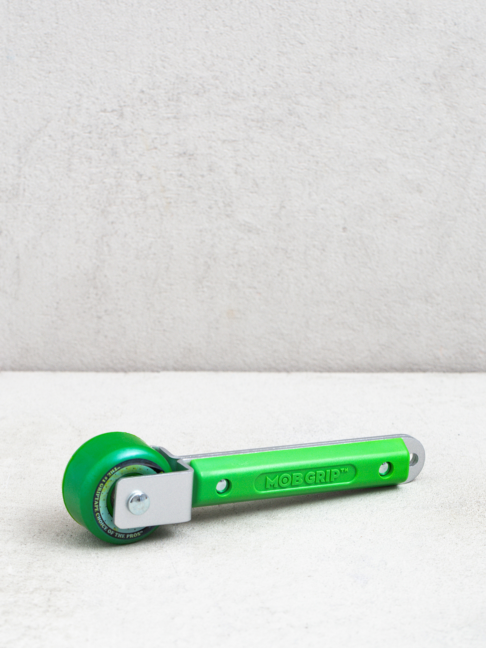 Akcesoria Mob Skateboards Tape Roller (green)