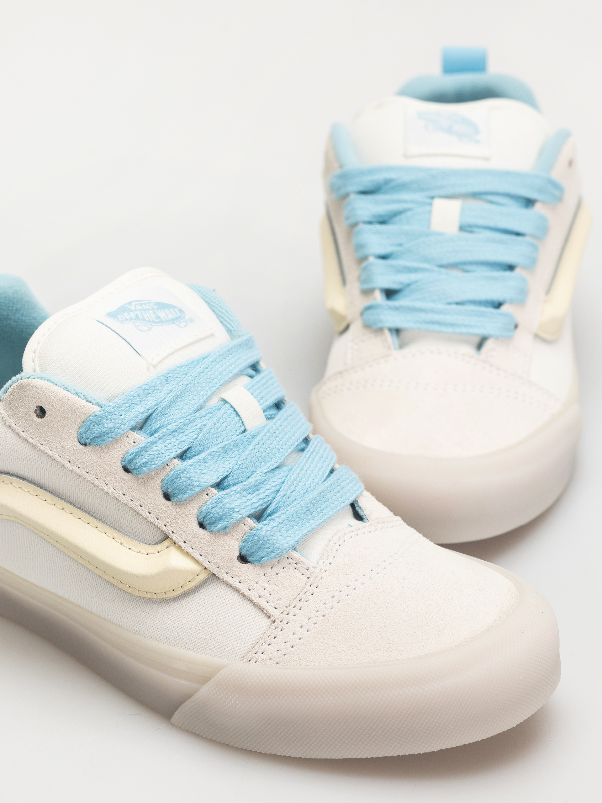 Buty Vans Knu Skool (glow white/blue)
