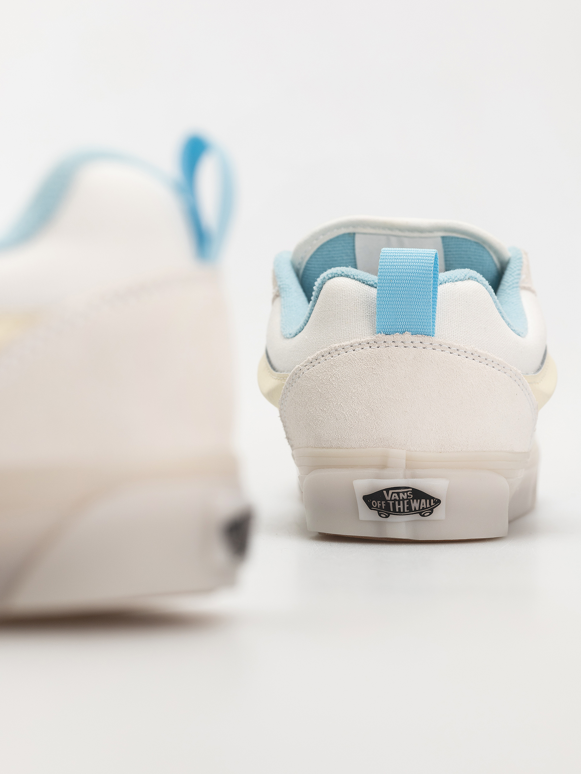 Buty Vans Knu Skool (glow white/blue)