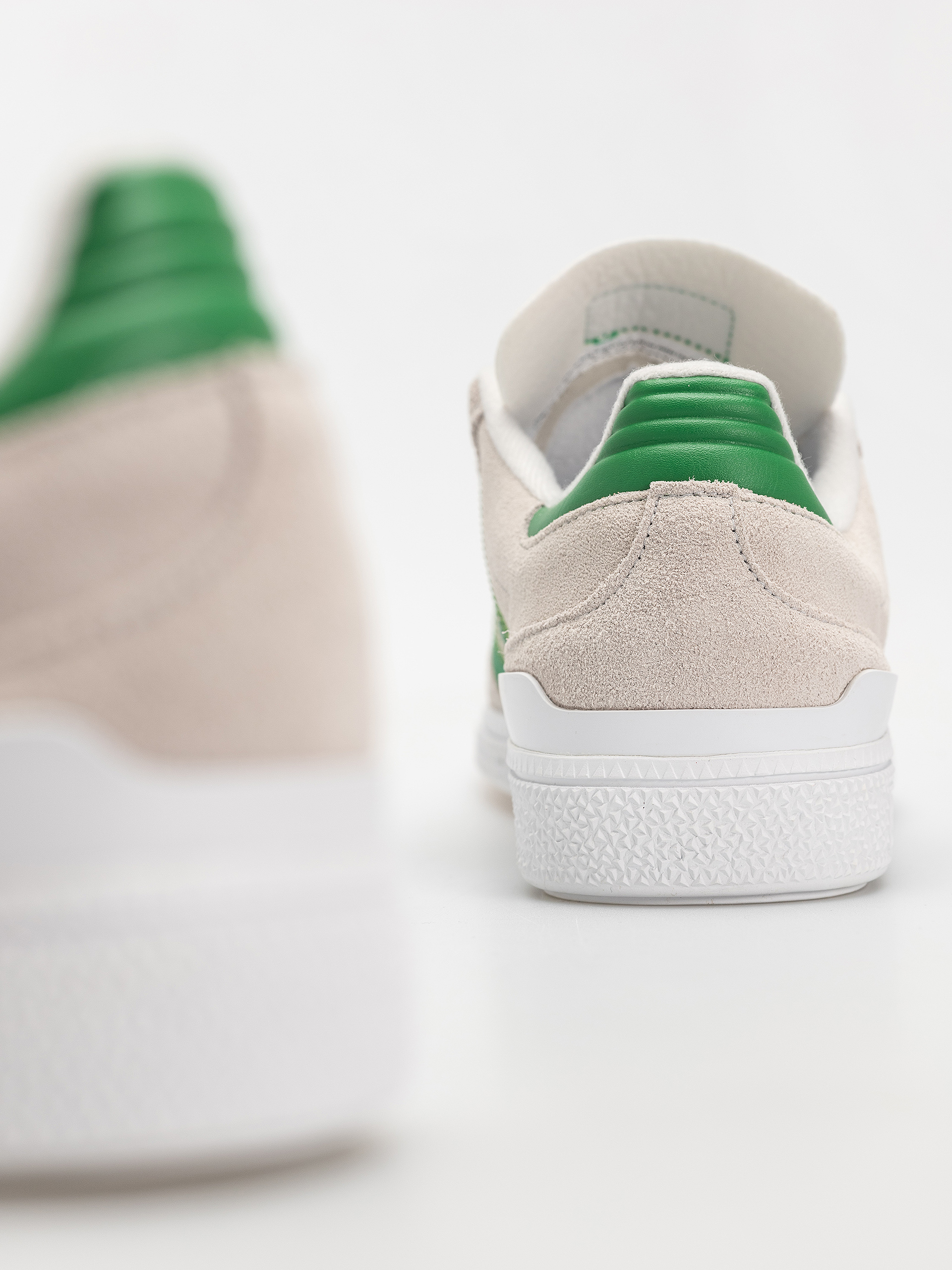 Buty adidas Busenitz (crywht/crywht/goldmt)