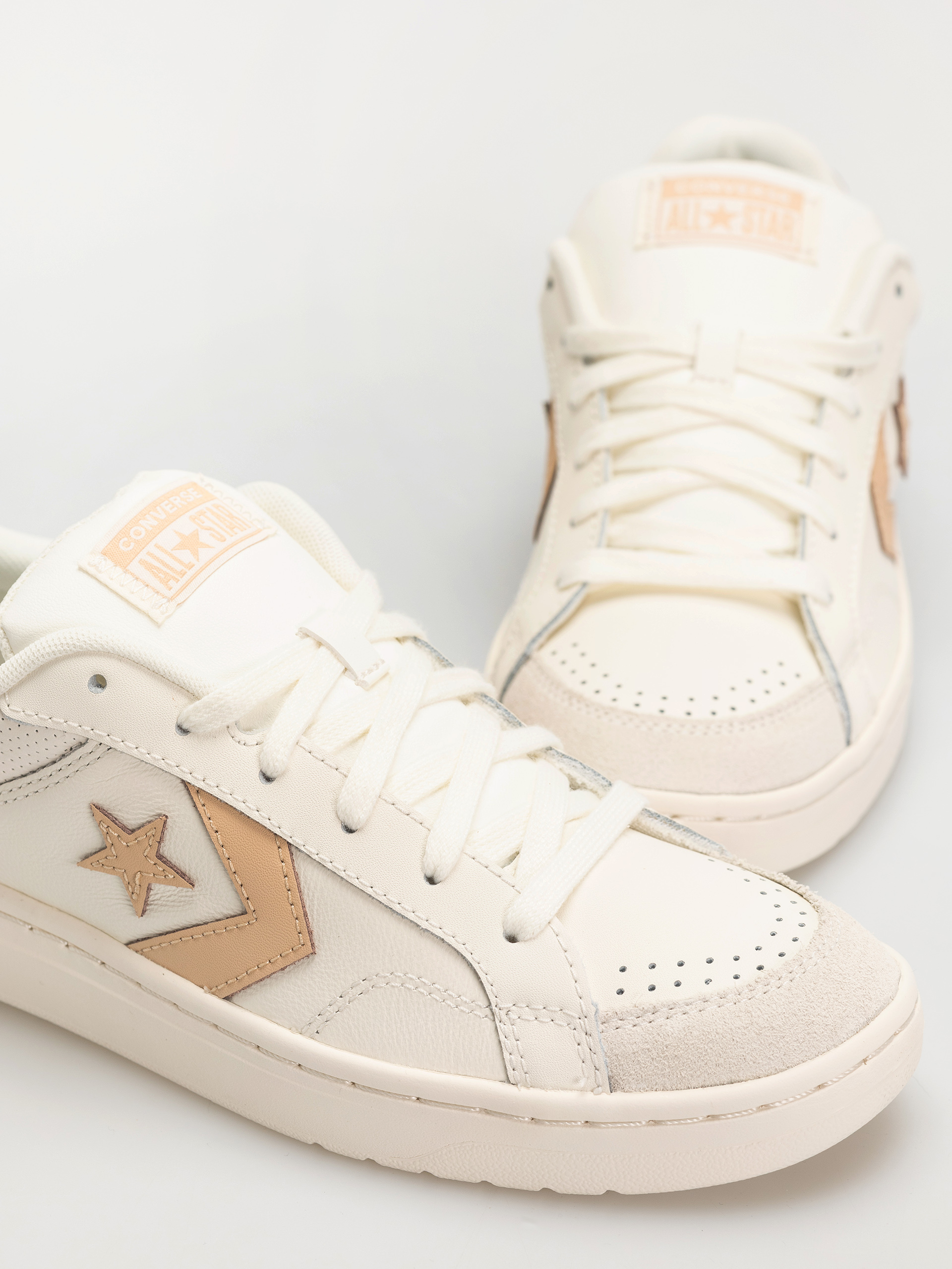 Buty Converse Pro Blaze Classic (egret/egret/coastal dune)