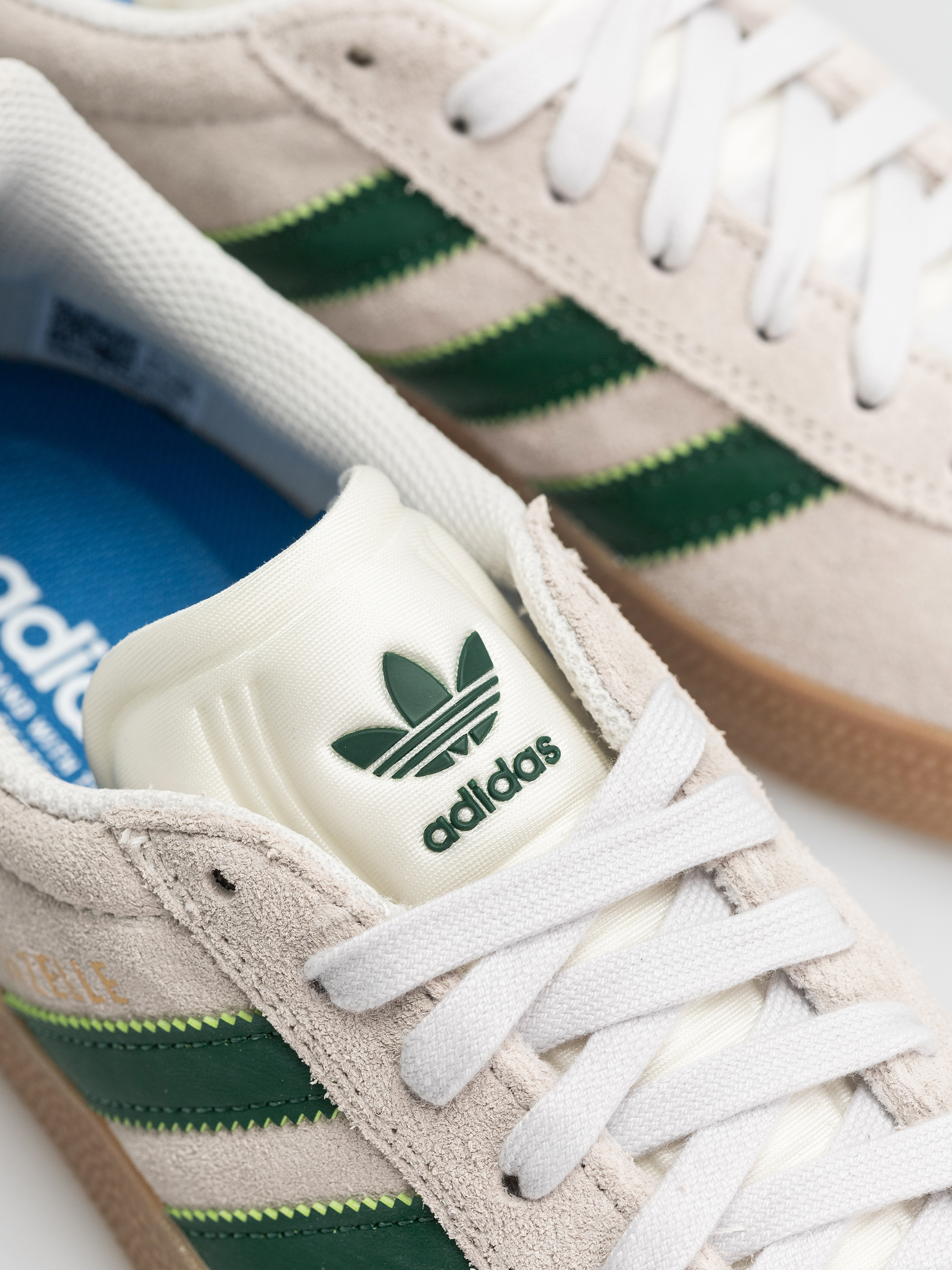 Buty adidas Gazelle ADV (crywht/crywht/gum4)
