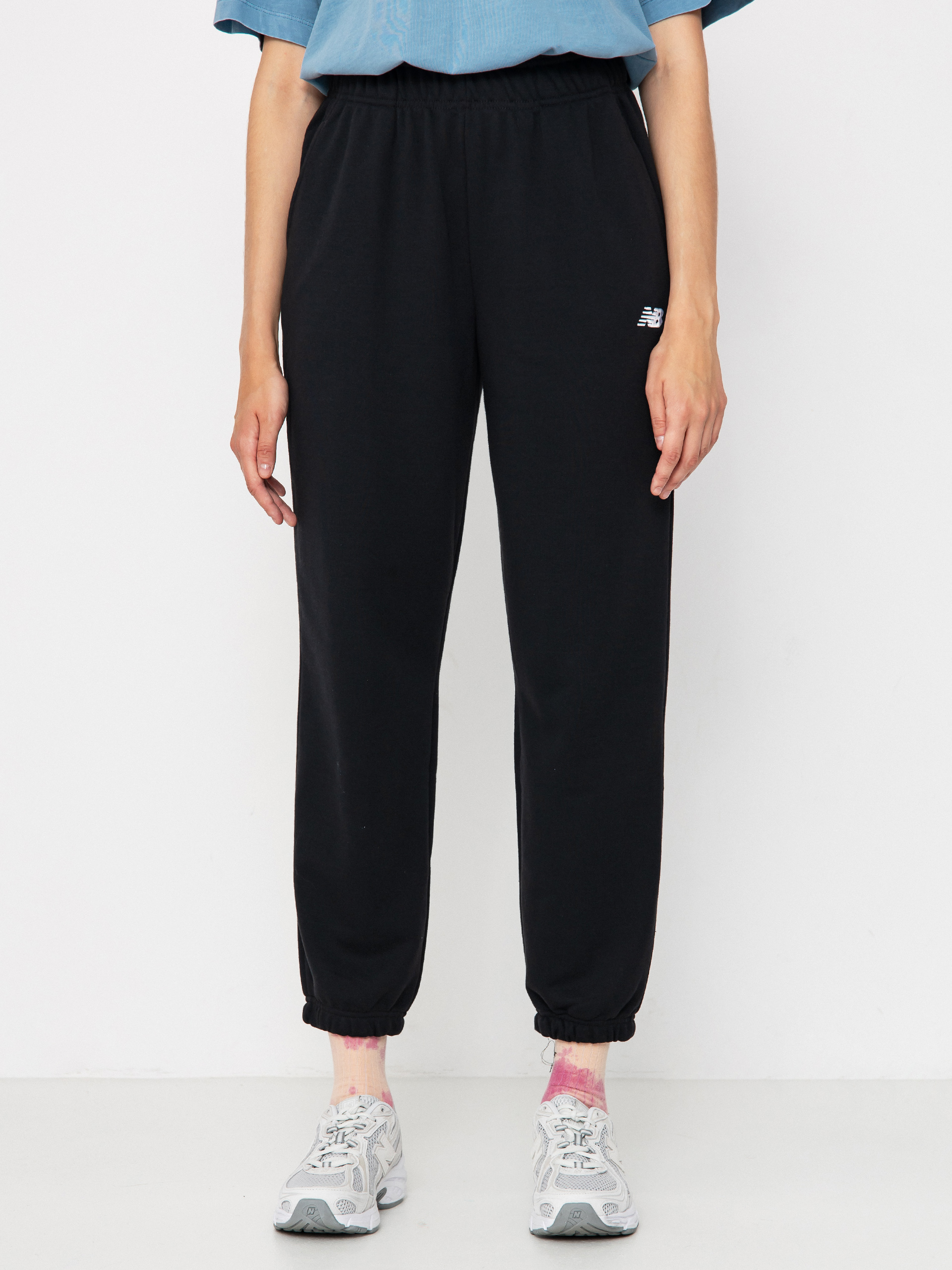 Spodnie New Balance French Terry Wmn (black)