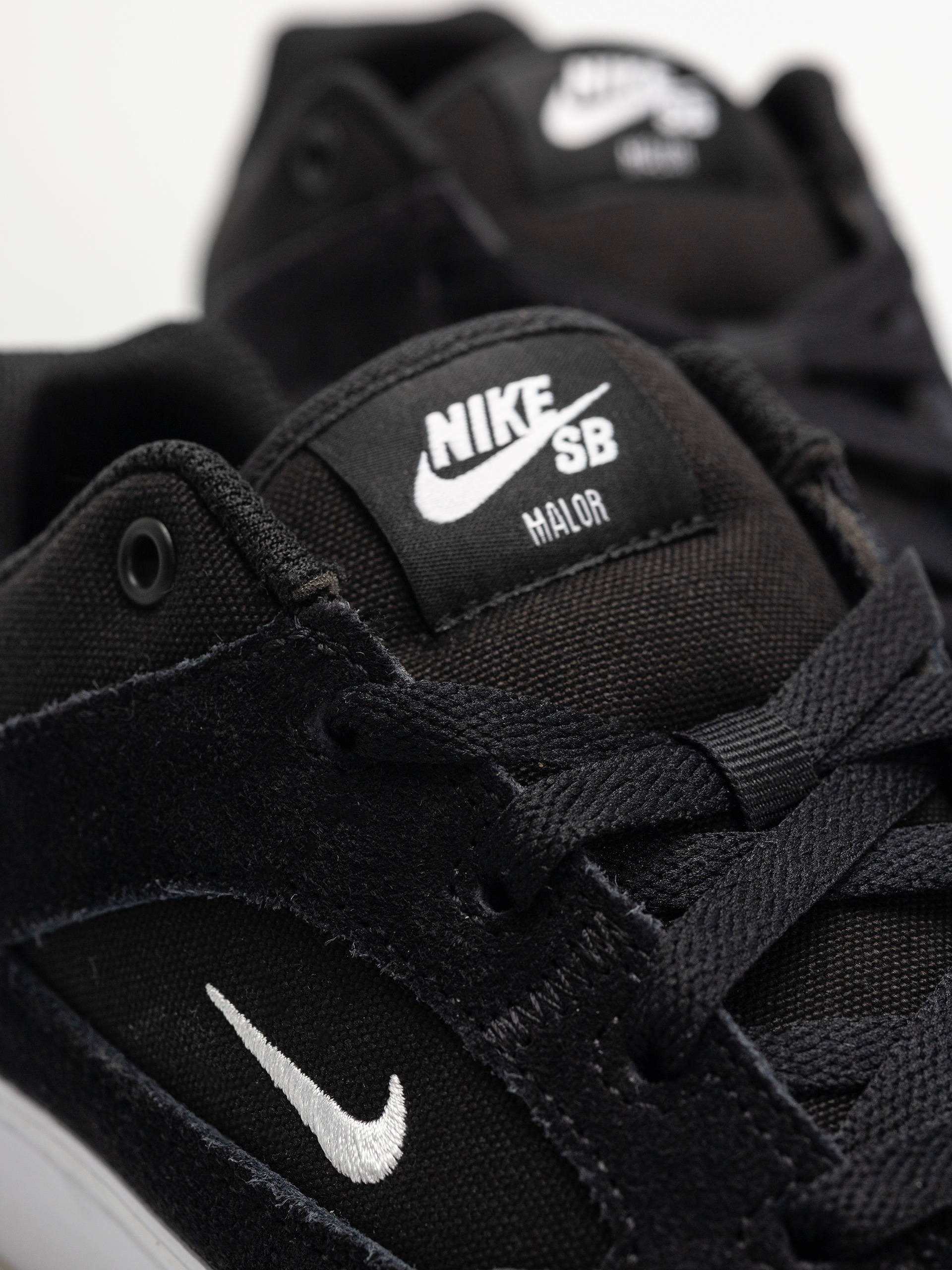 Buty Nike SB Malor JR (black/white black white)