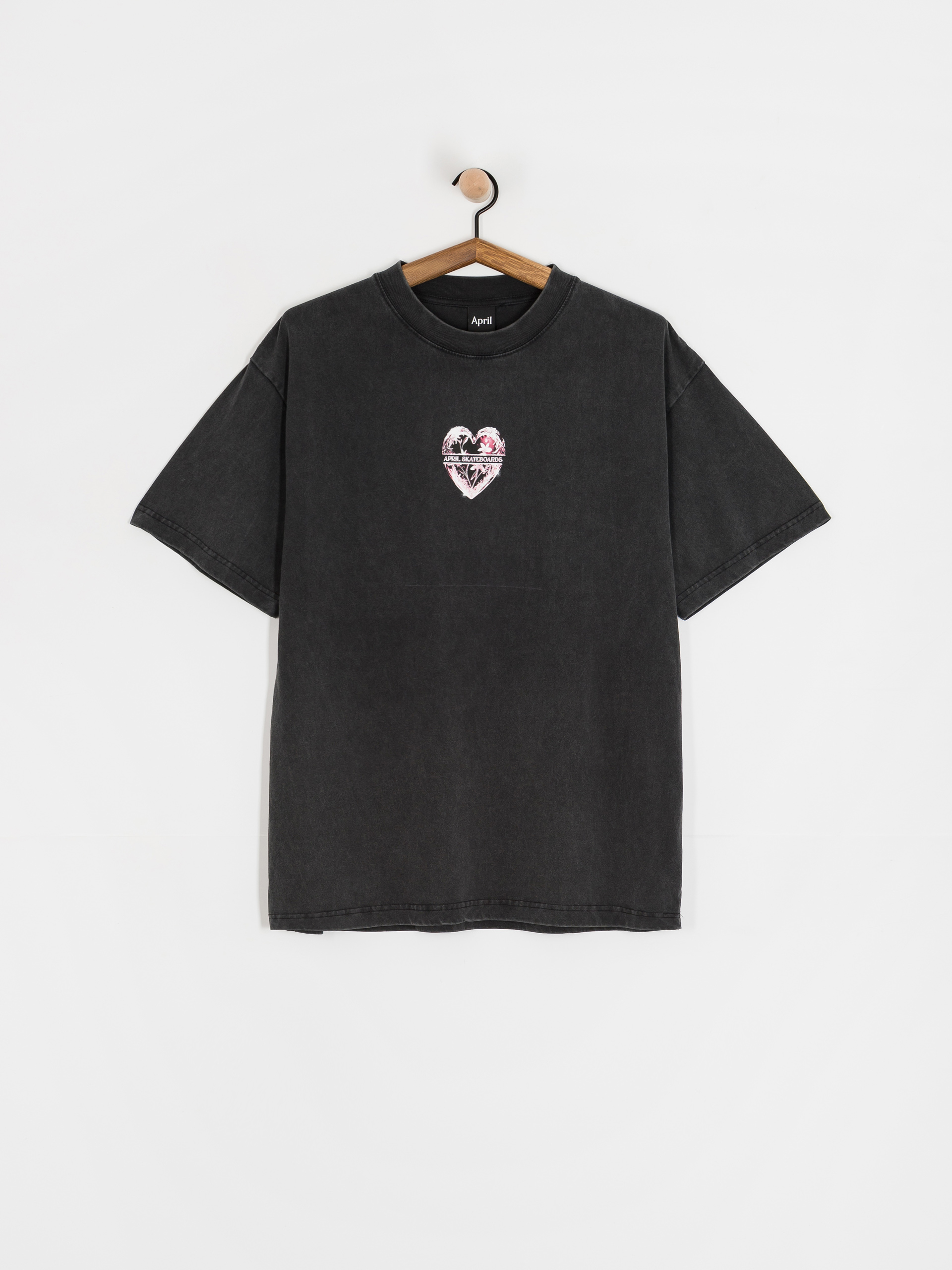 T-shirt April Skateboards Heart (vintage black)