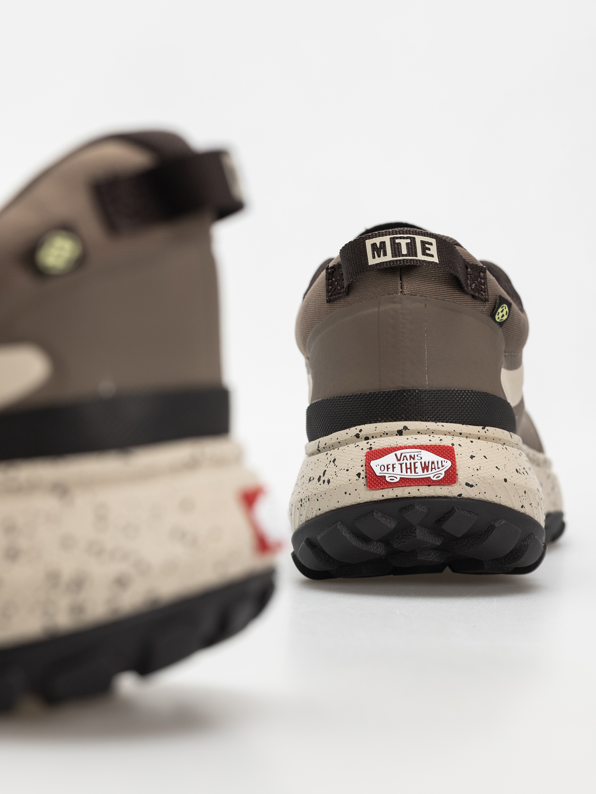 Buty Vans Mte Crosspath (brown/black)