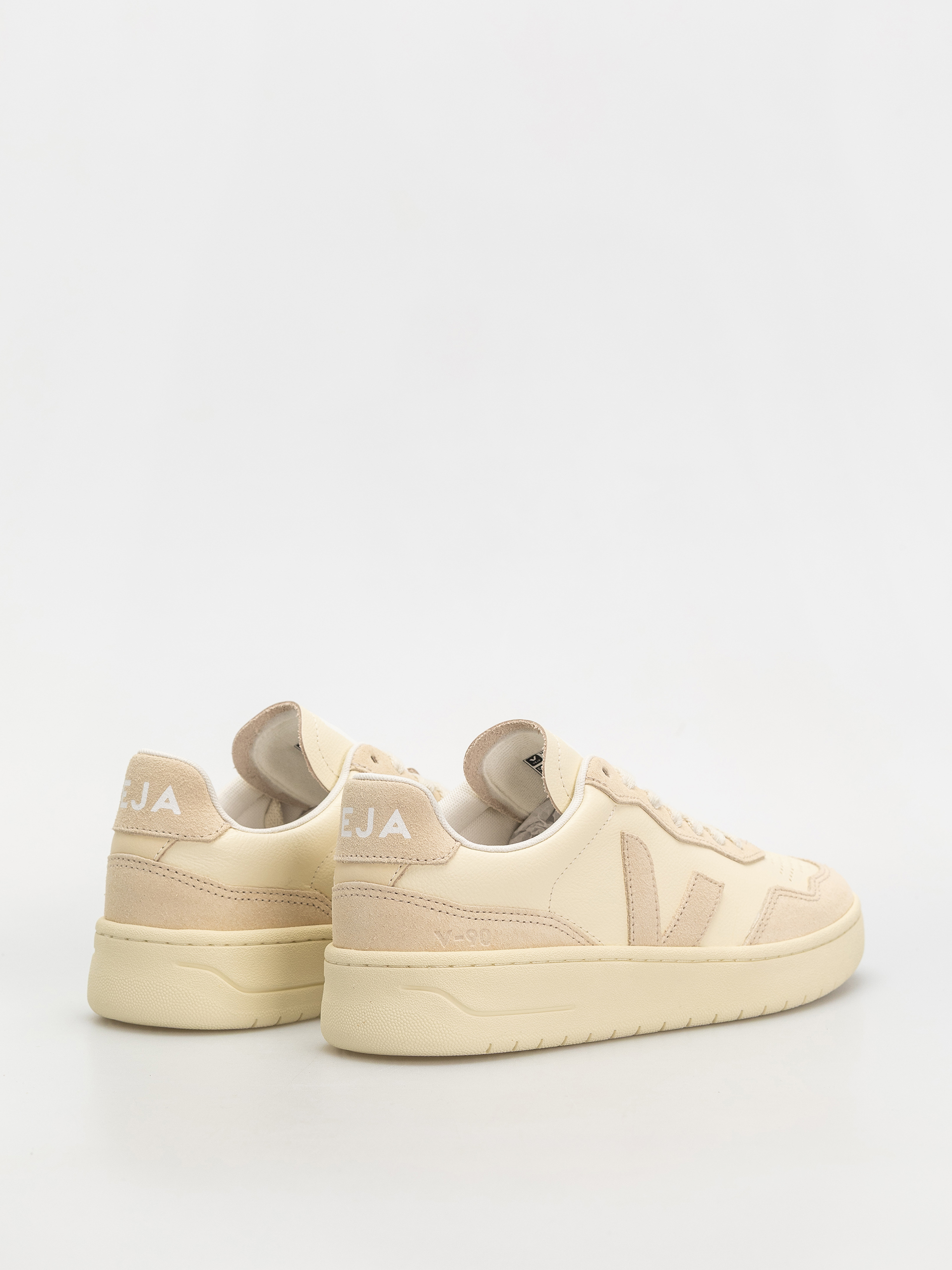 Buty Veja V-90 Wmn (cashew oat)