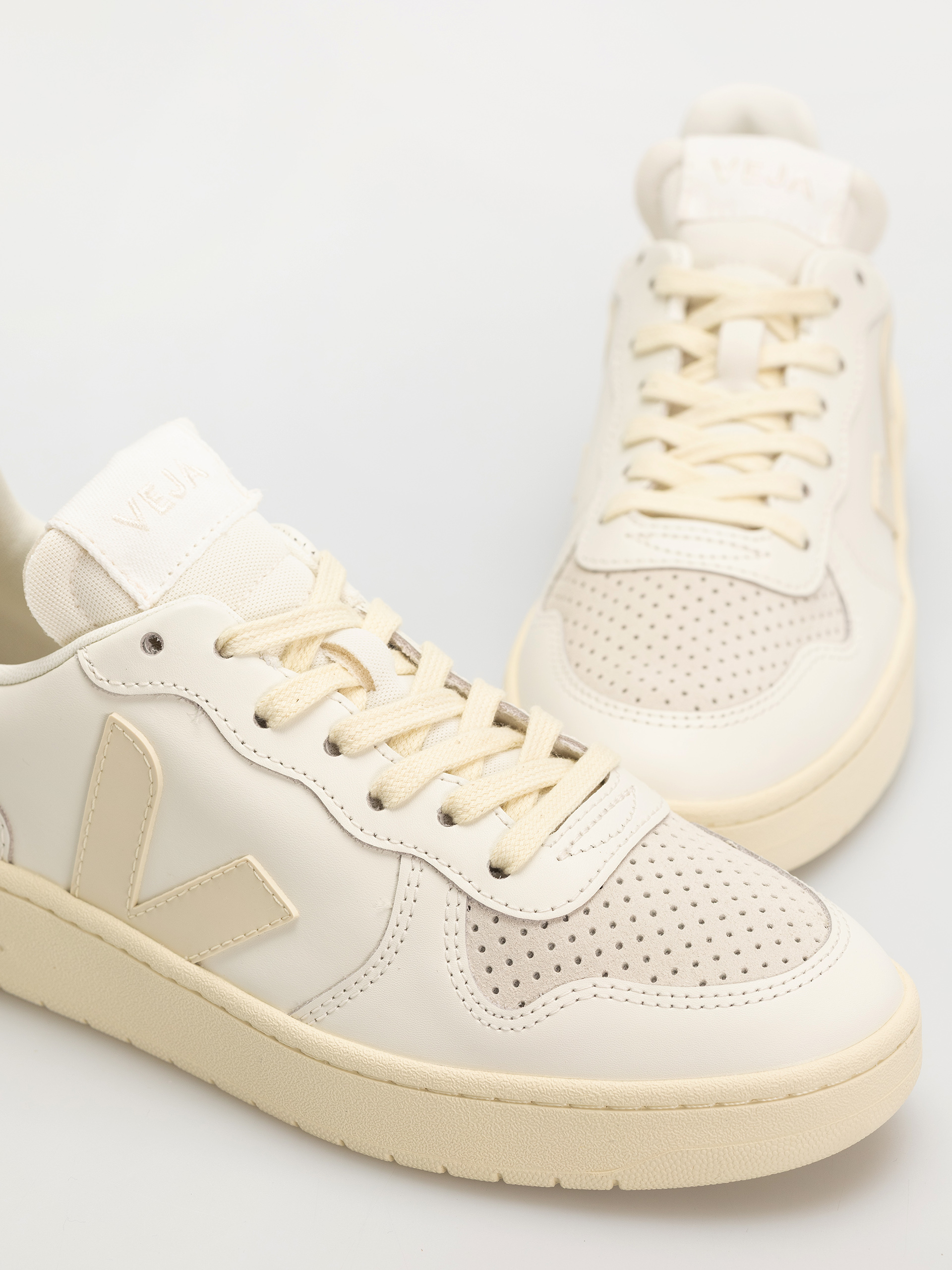 Buty Veja V-10 Wmn (pure calcaire)