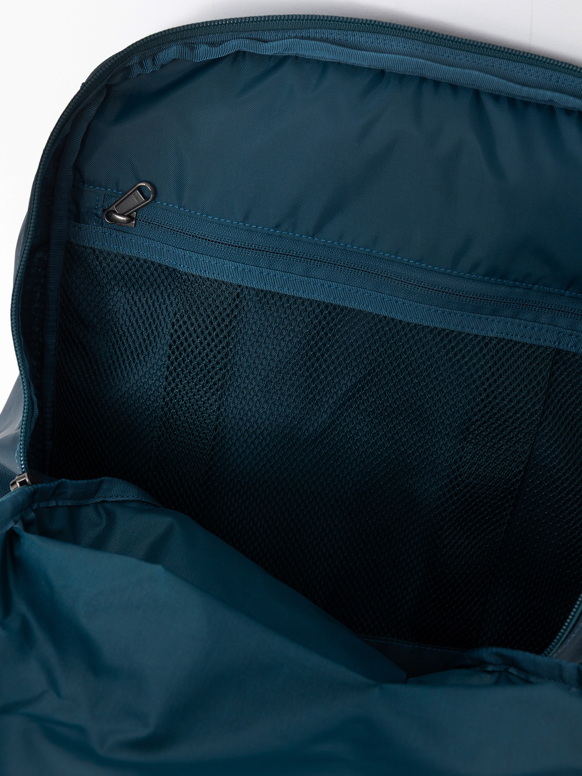 Plecak Patagonia Black Hole Pack 32L (tidal teal)