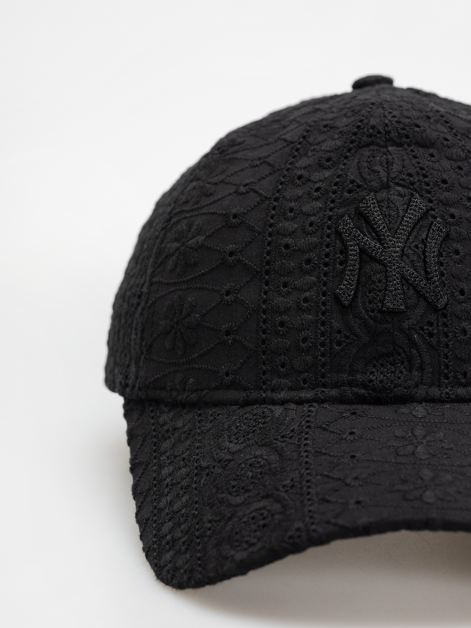 Czapka z daszkiem New Era Broderie 9Twenty New York Yankees Wmn (black)