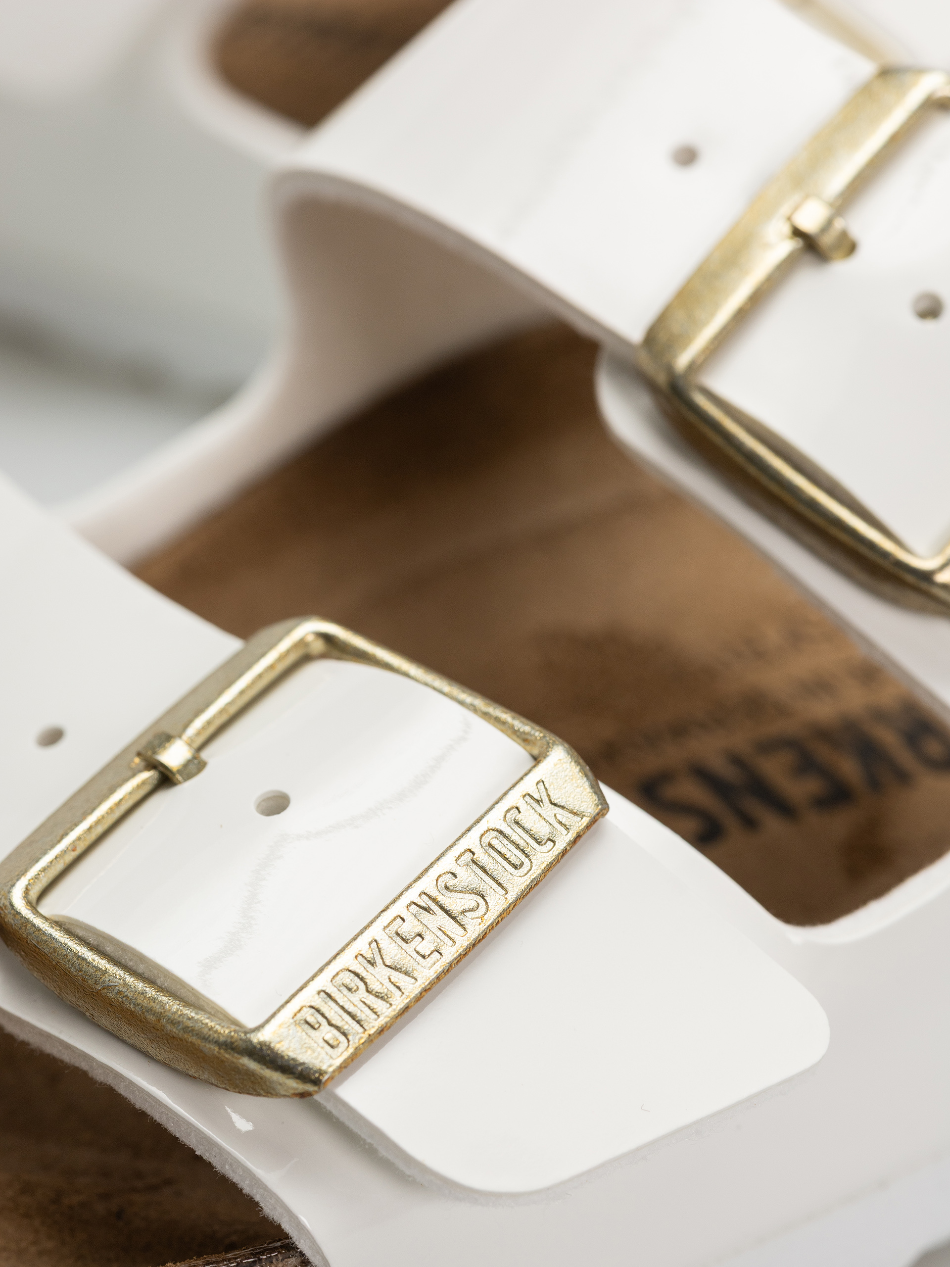 Klapki Birkenstock Arizona Narrow Wmn (patent white)