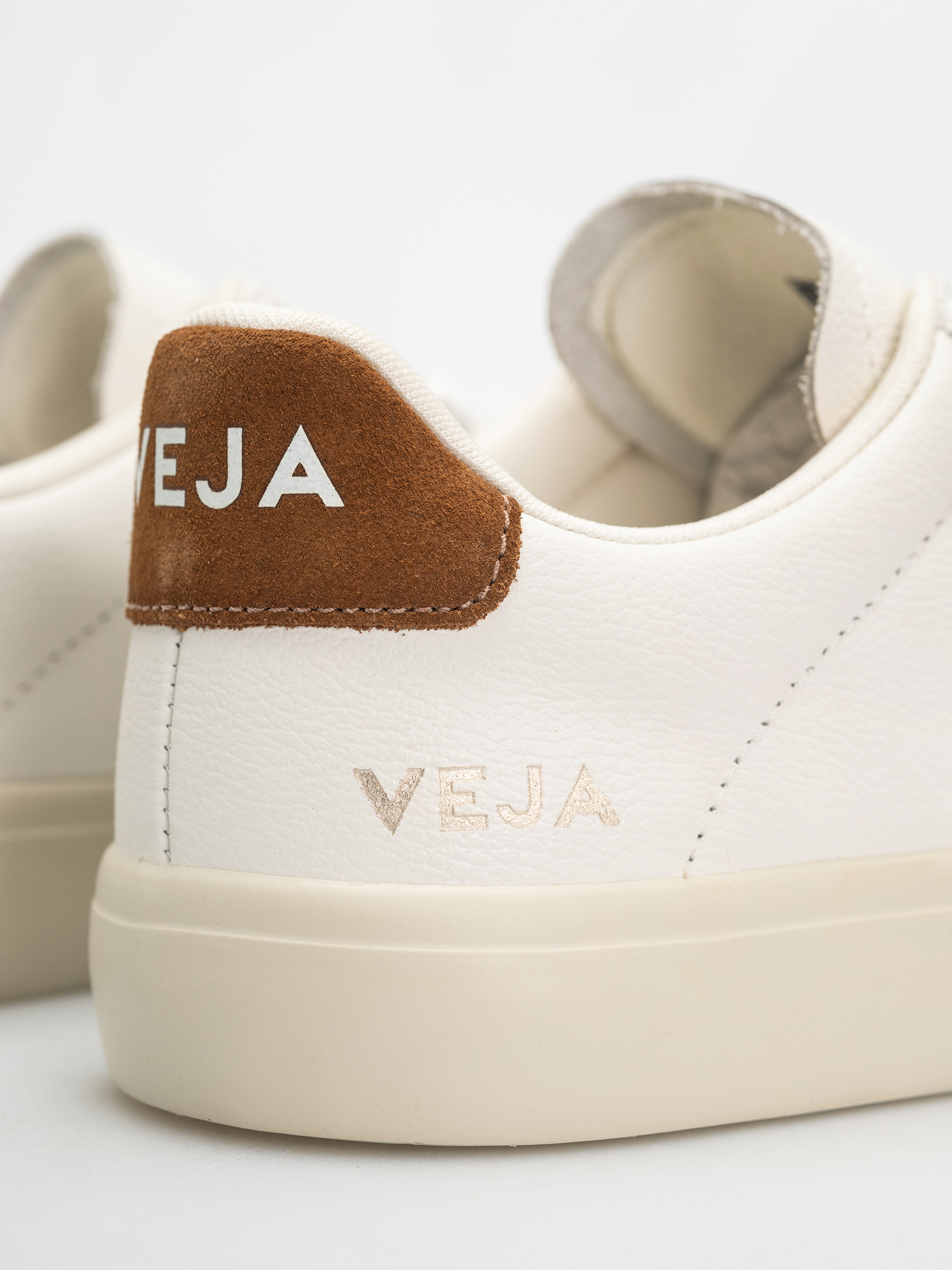Buty Veja Campo Wmn (white cognac)