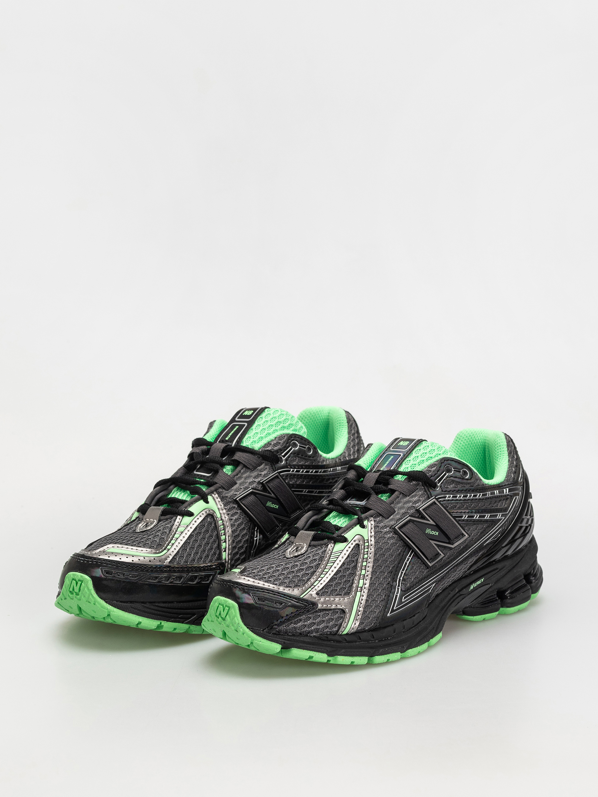 Buty New Balance 1906 (dark silver metallic)