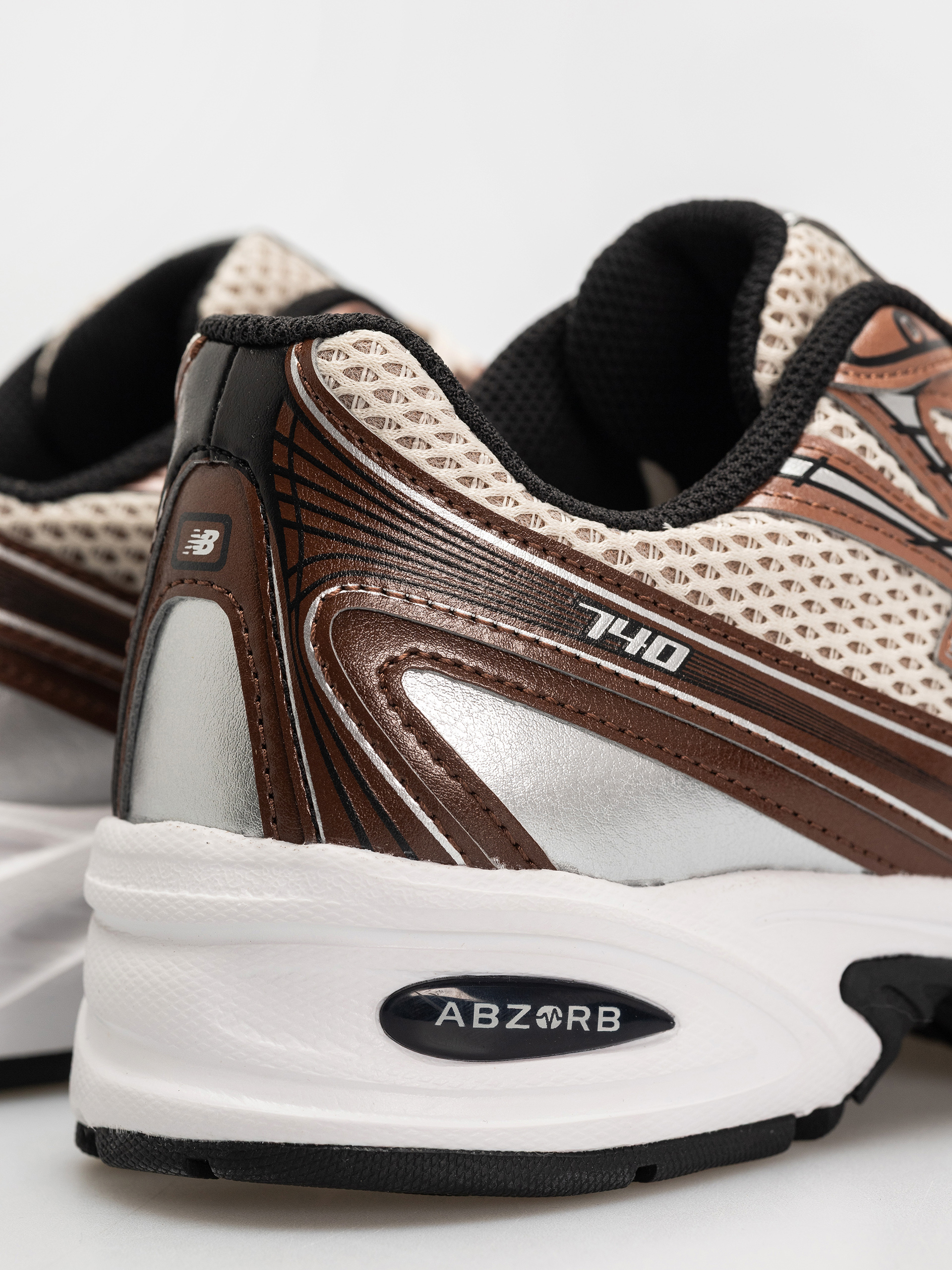 Buty New Balance 740 (beige)