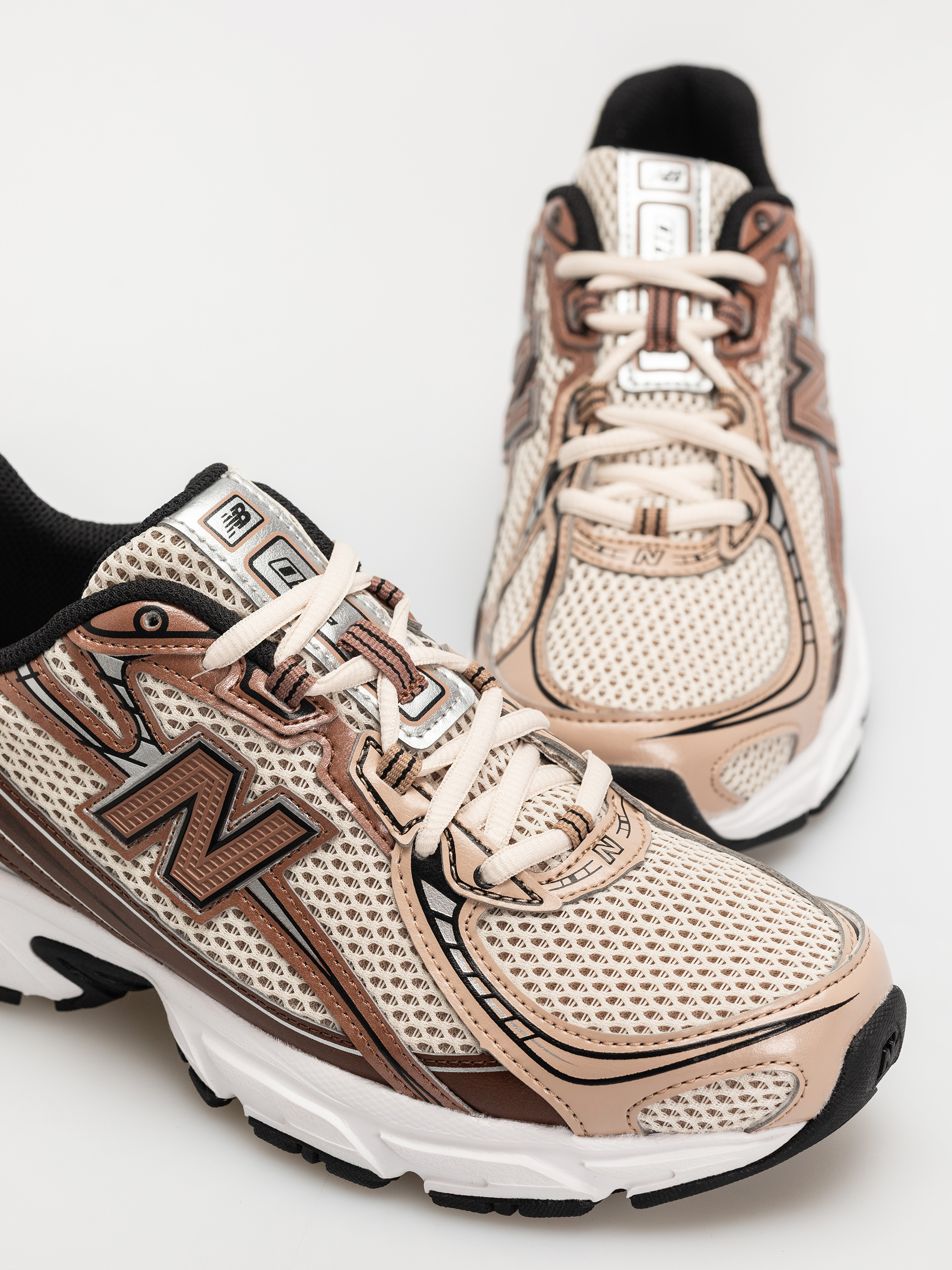 Buty New Balance 740 (beige)