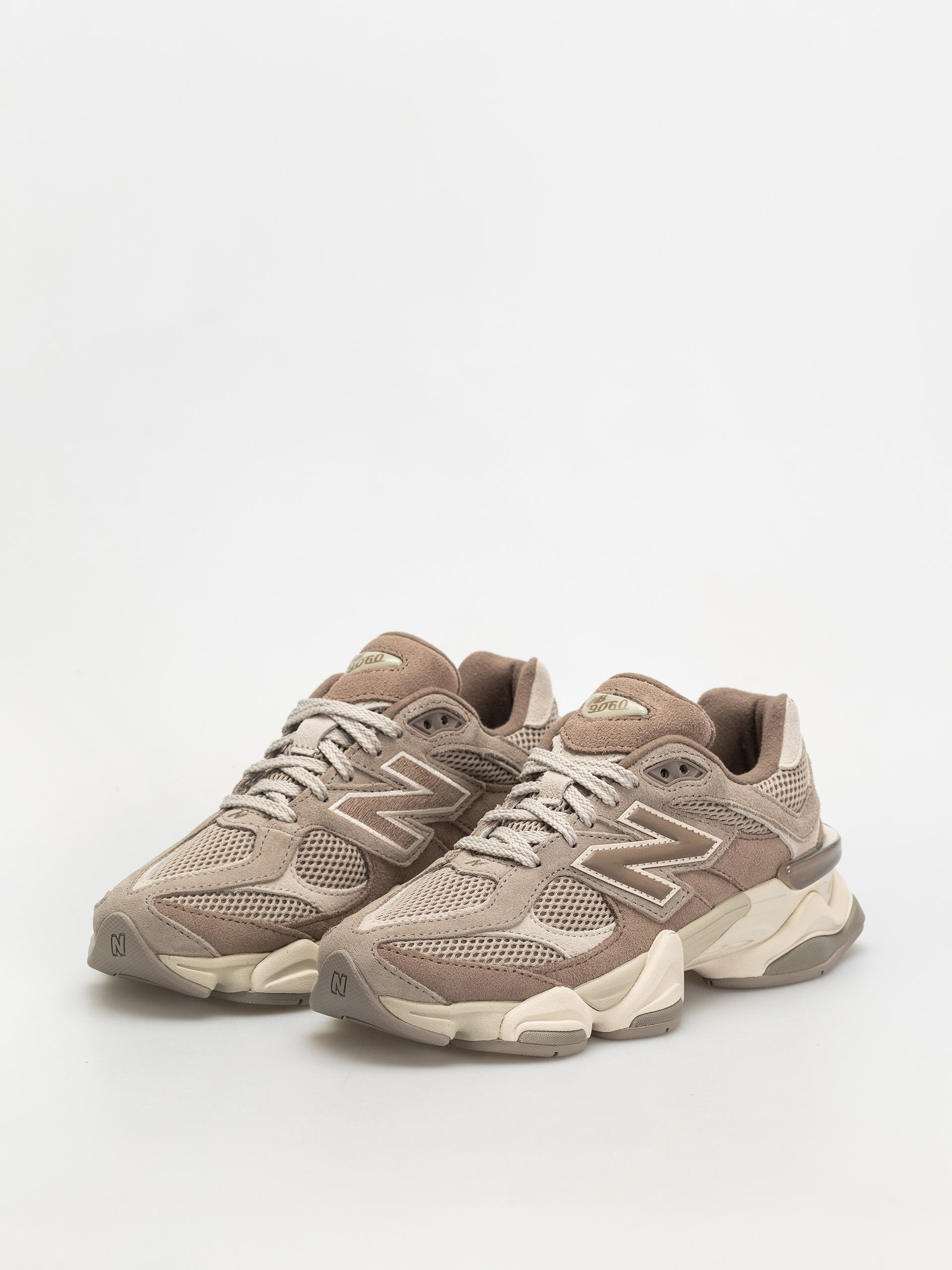 Buty New Balance 9060 (mushroom)