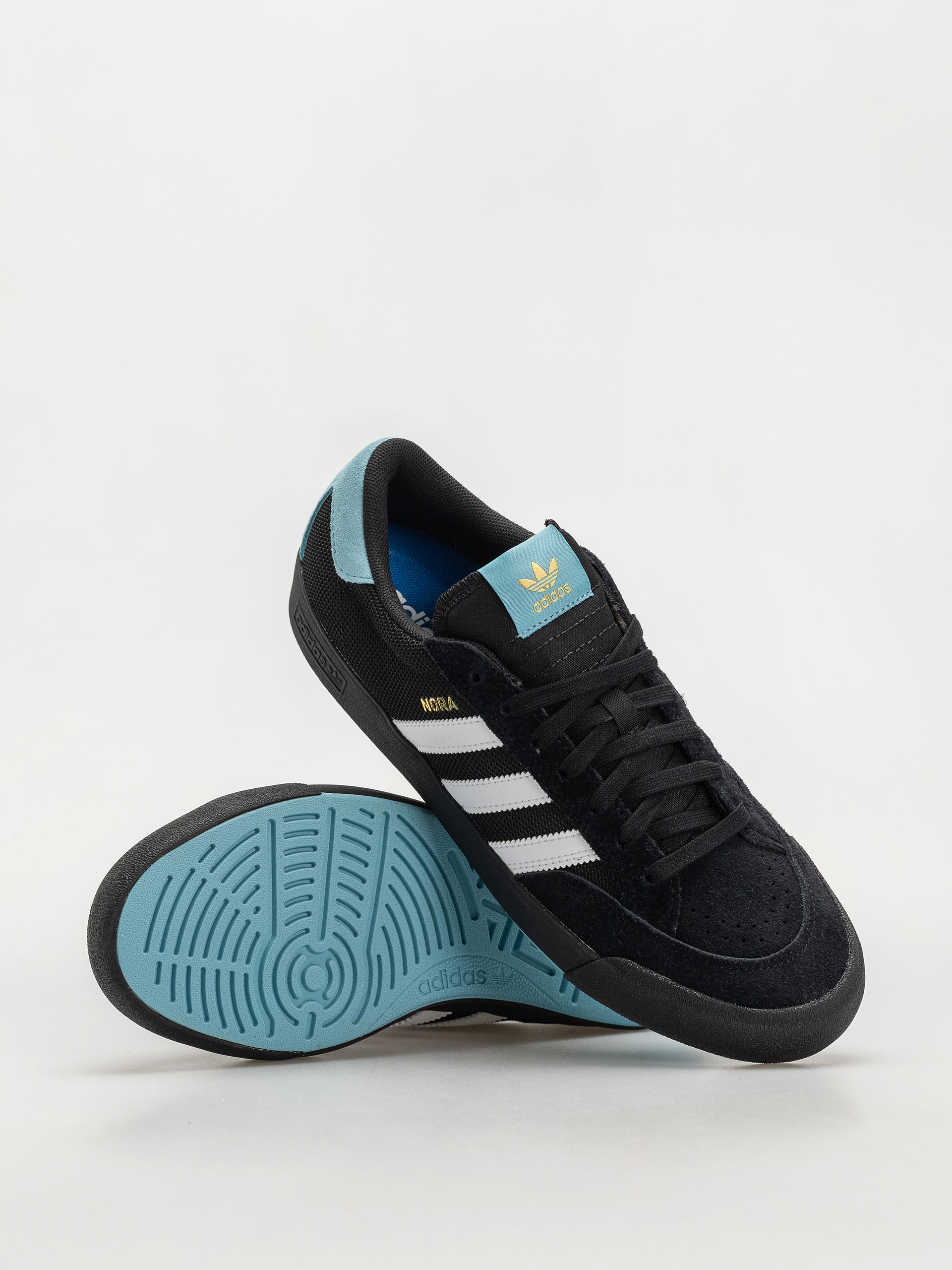 Buty adidas Nora (cblack/ftwwht/goldmt)