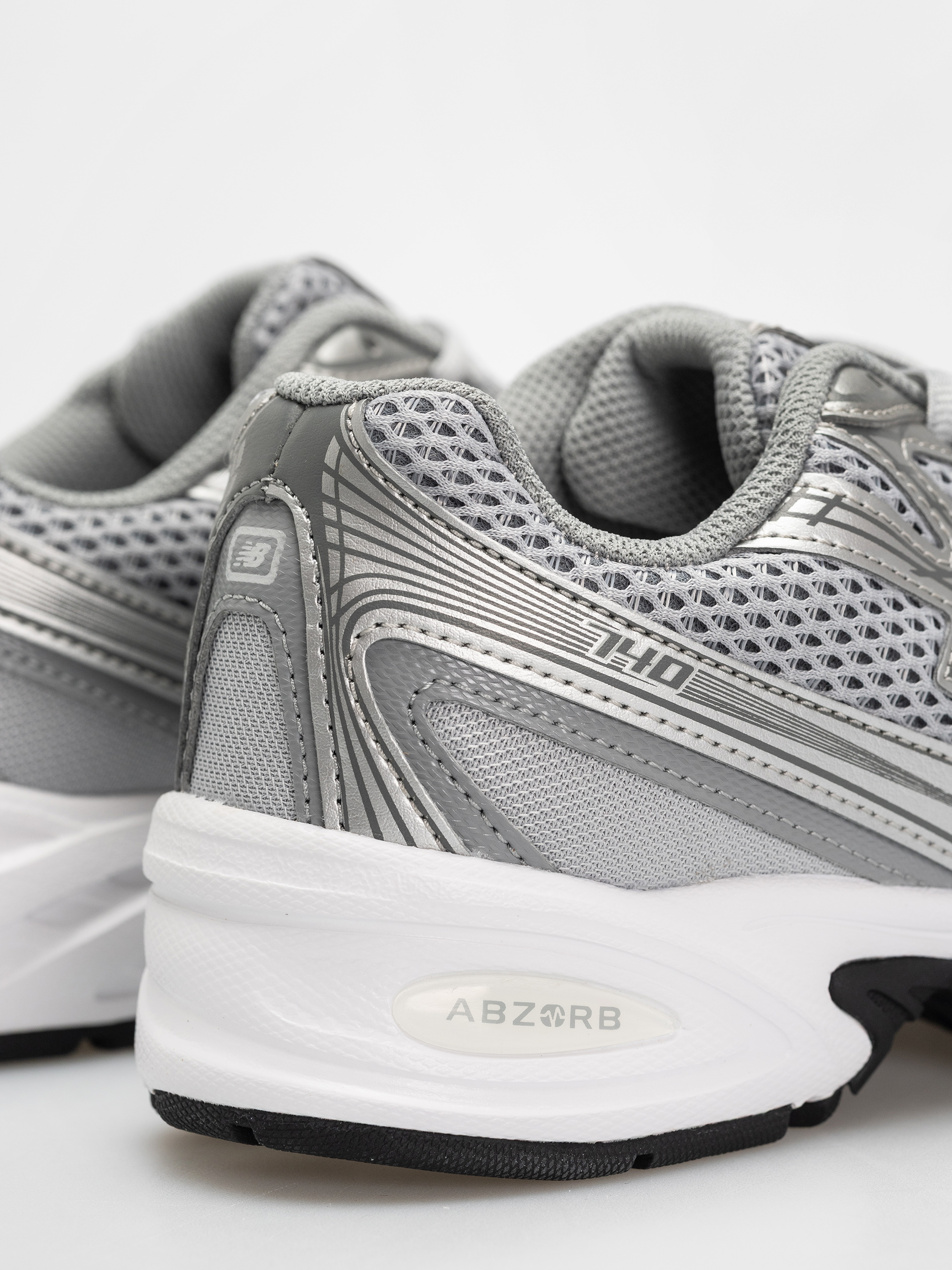 Buty New Balance 740 JR (raincloud)