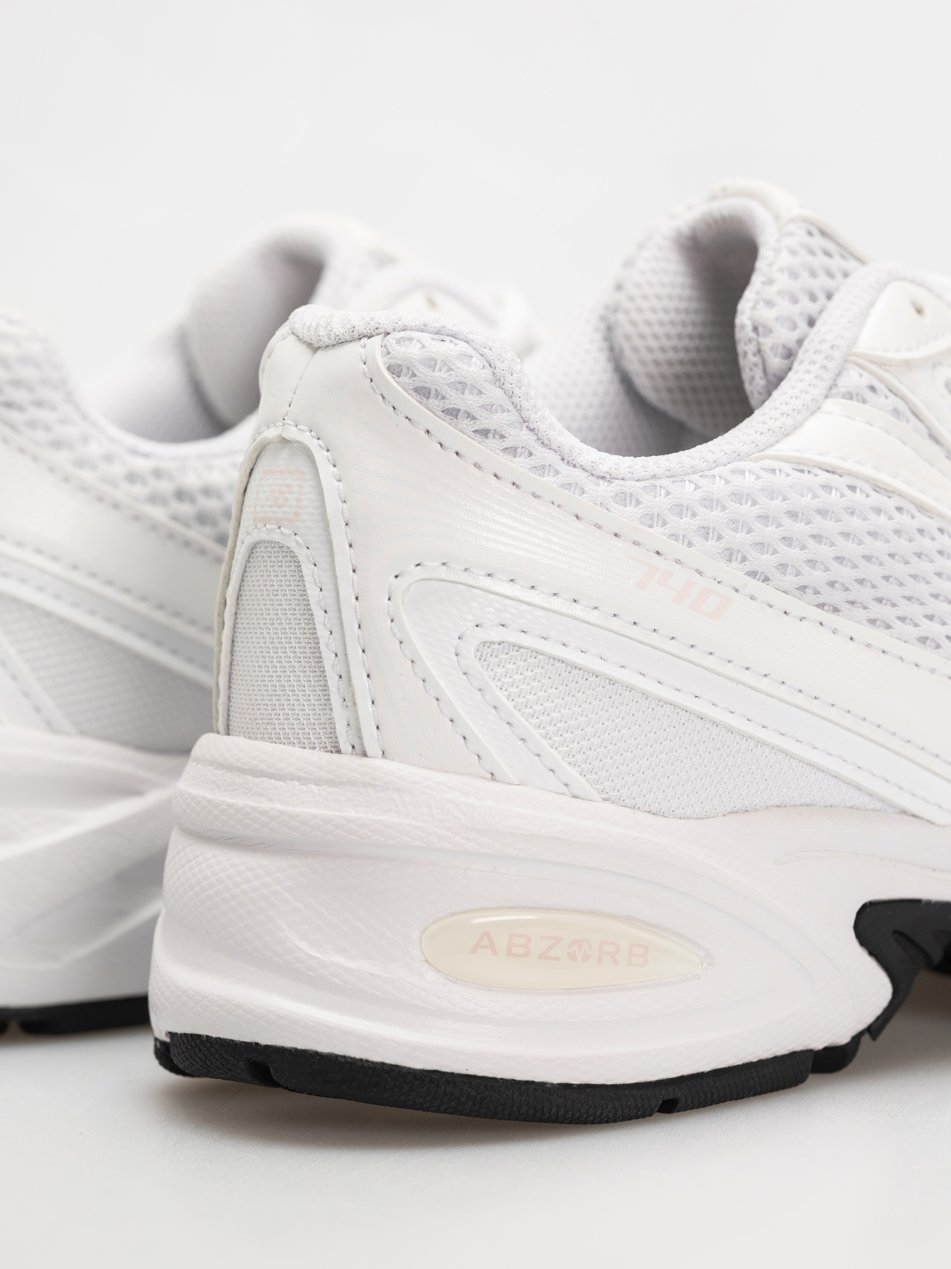 Buty New Balance 740 JR (white)