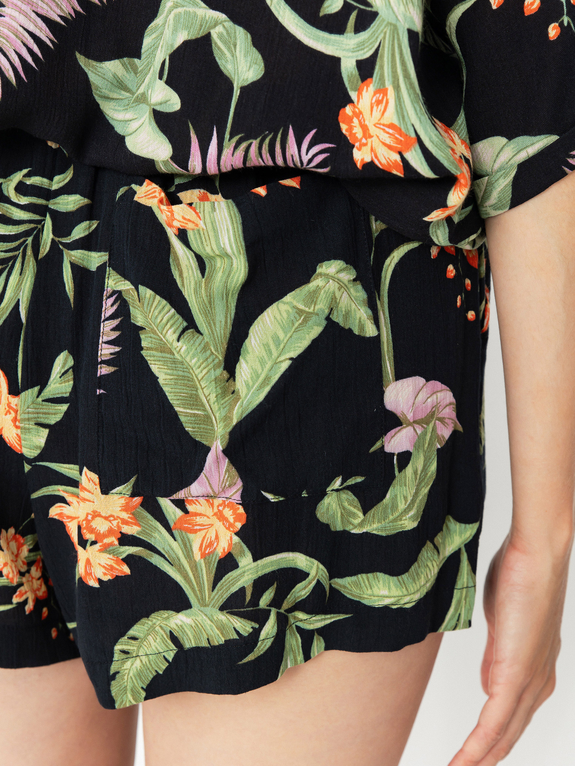 Szorty Roxy Lekeitio Break High Printed Cr Wmn (anthracite island escape)