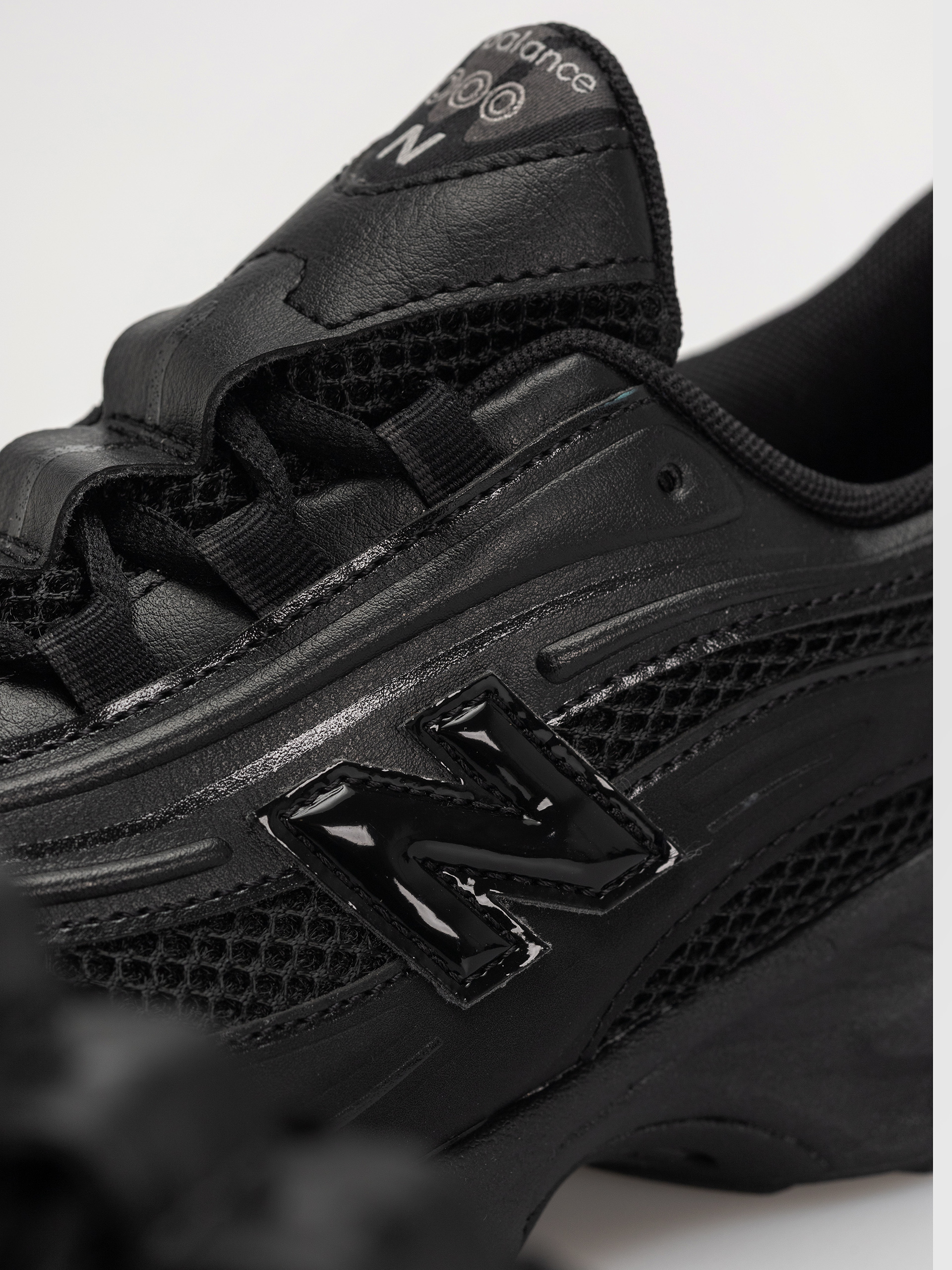 Buty New Balance 1000 JR (black)