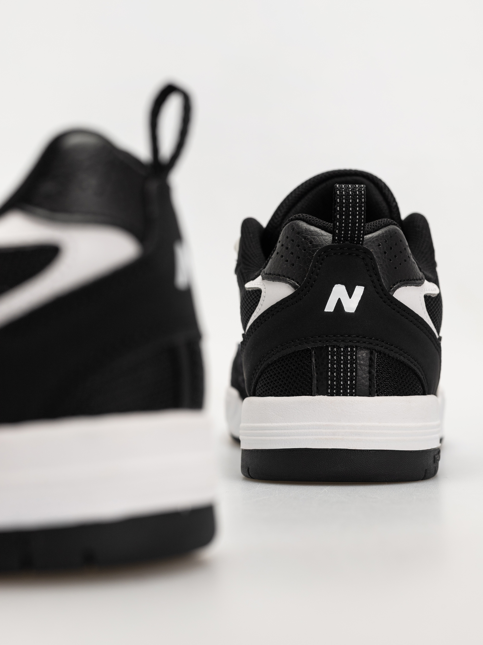 Buty New Balance 808 (black)