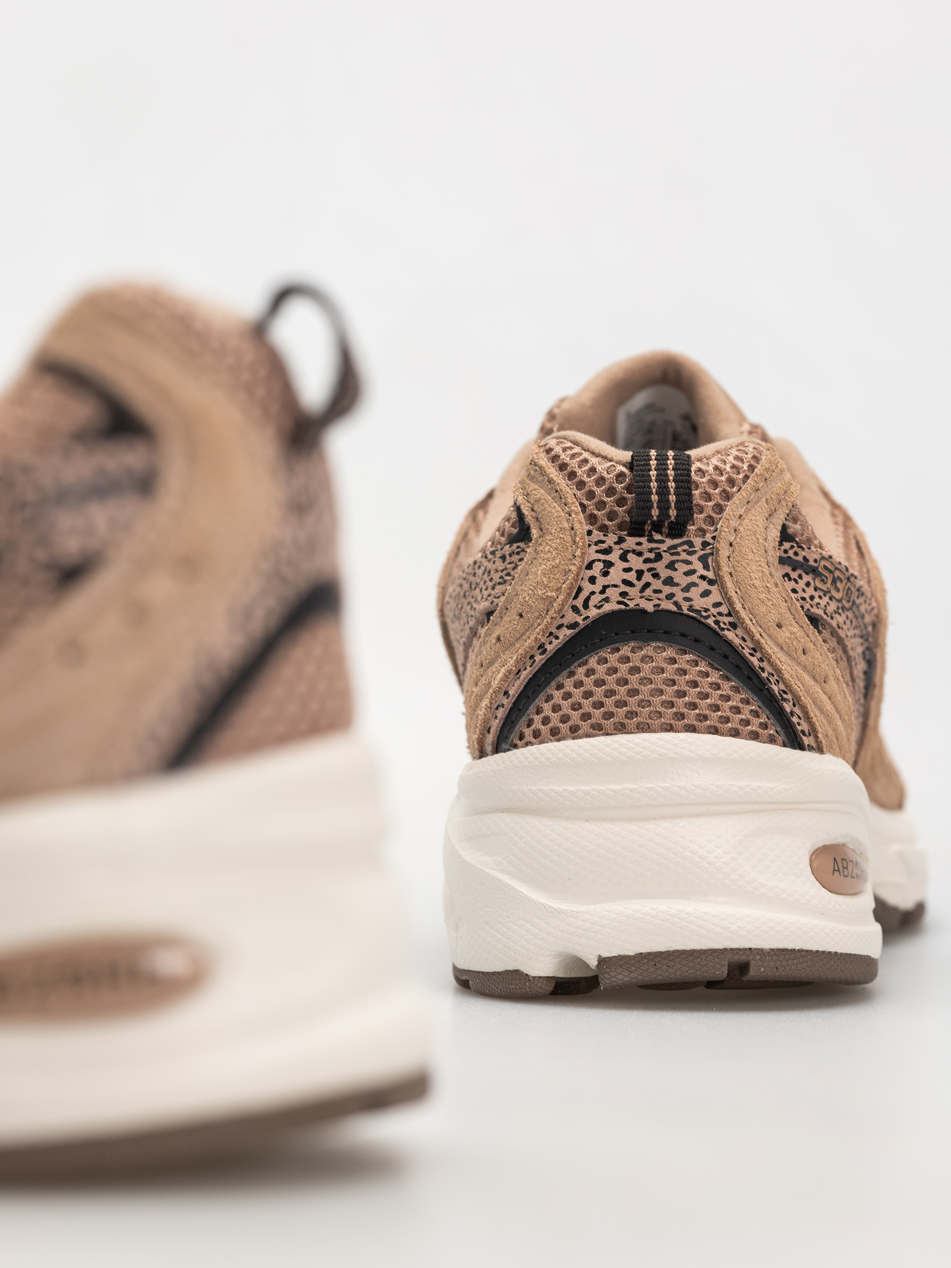 Buty New Balance 530 (flat taupe)
