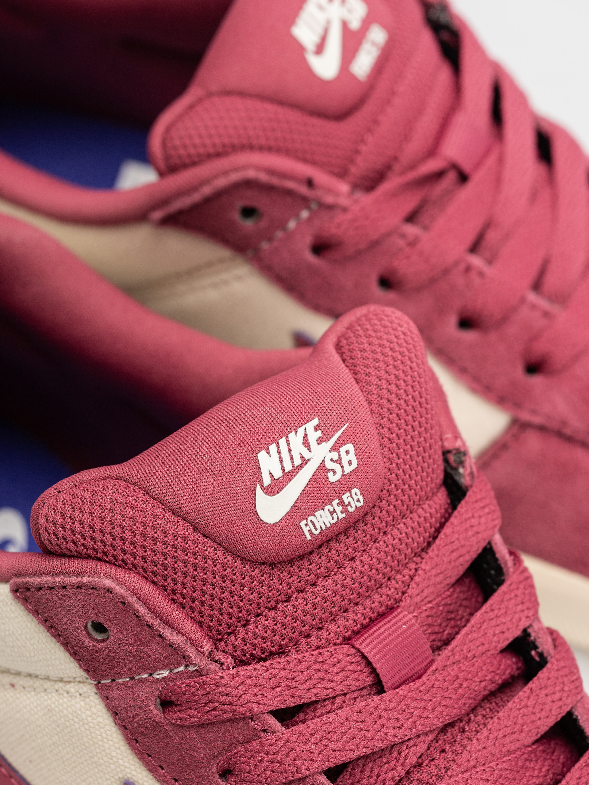 Buty Nike SB Force 58 (pale ivory/sweet beet fauna brown)