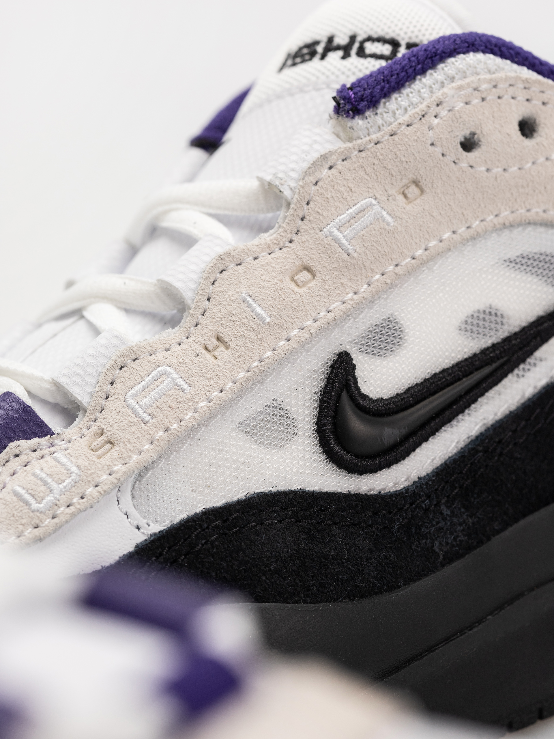 Buty Nike SB Air Max Ishod (white/black court purple black)