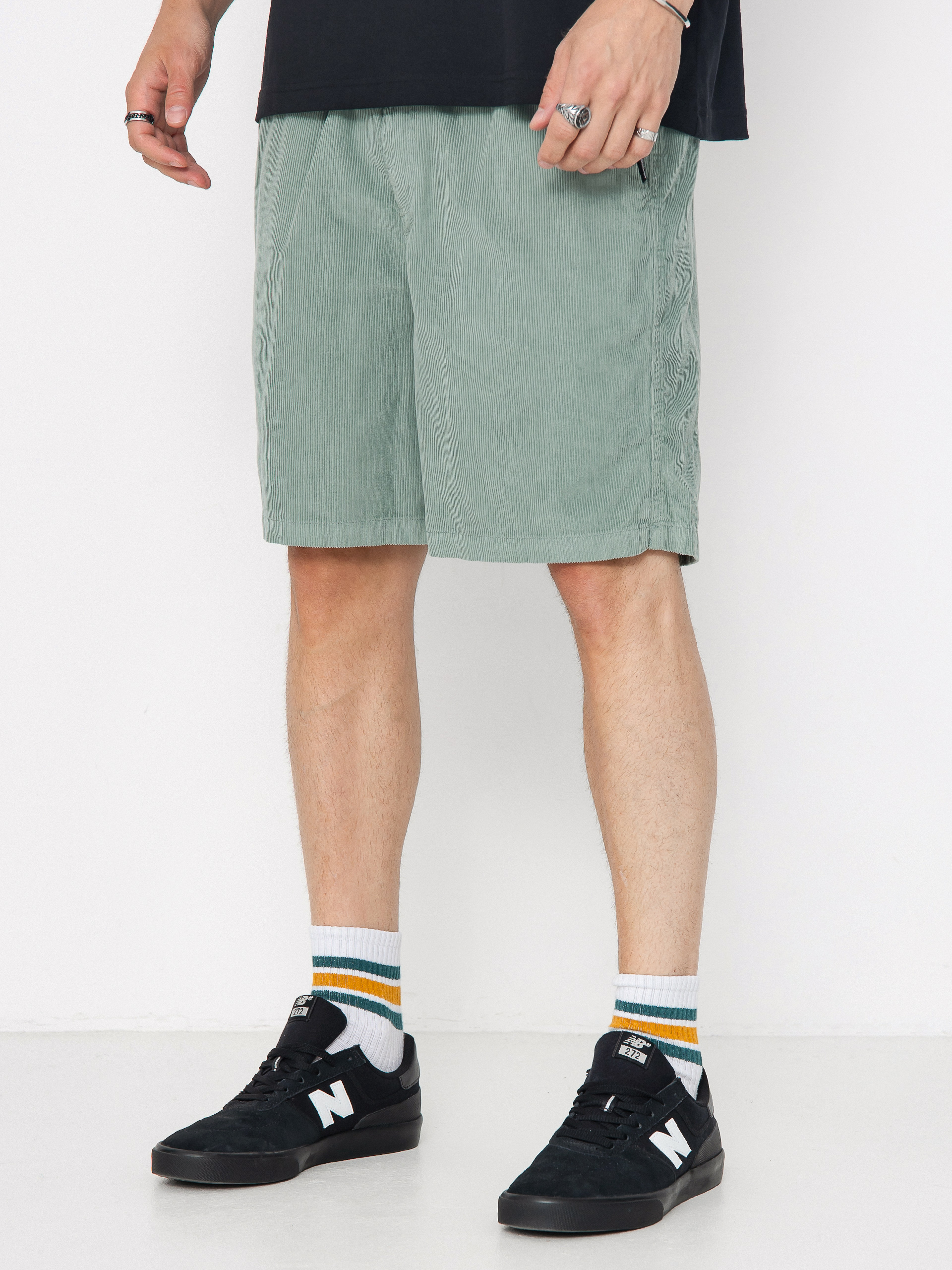 Szorty Quiksilver Taxer Cord (chinois green)