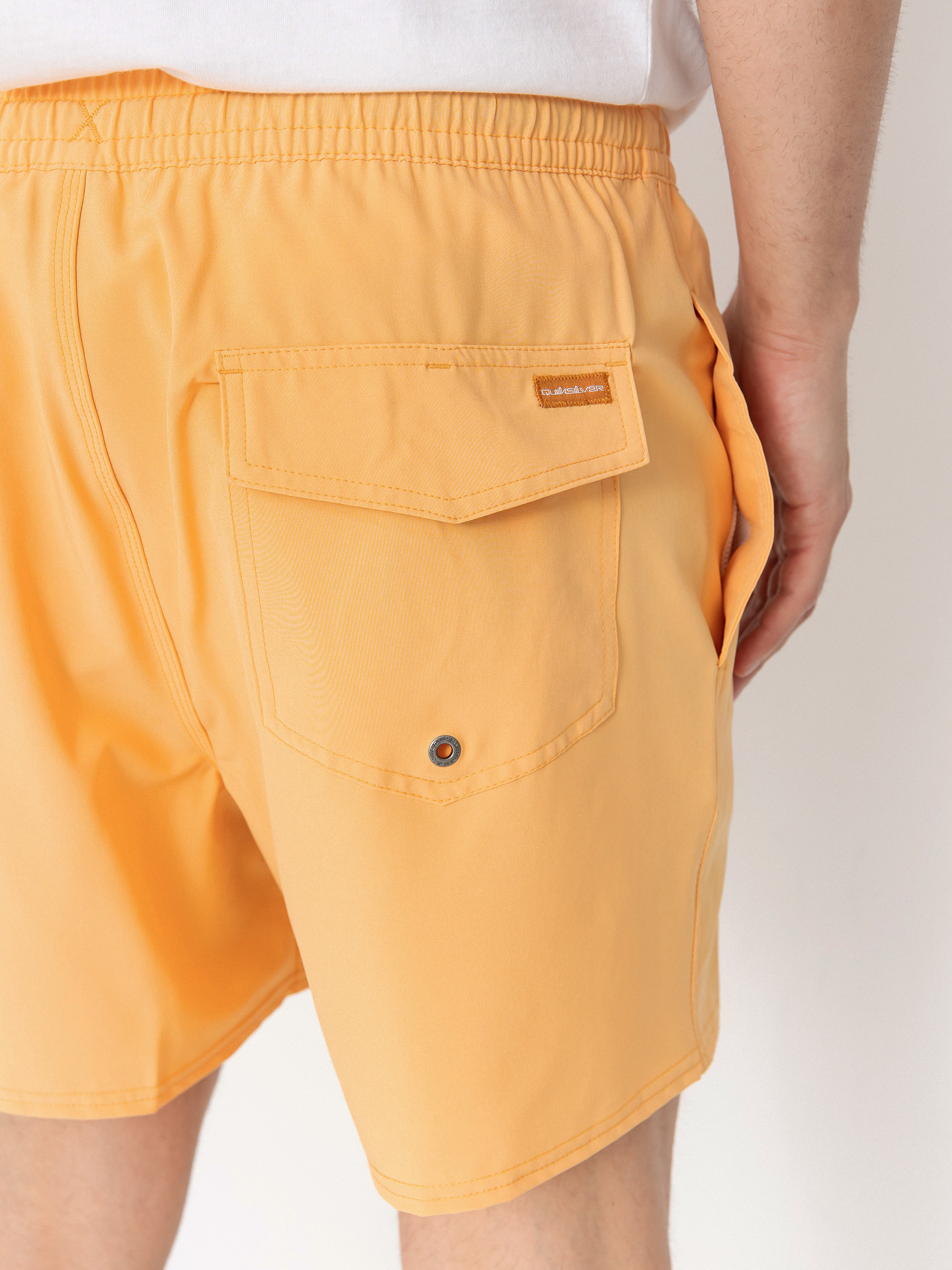 Szorty Quiksilver Surfsilk Solid Volley 16 (chamois)