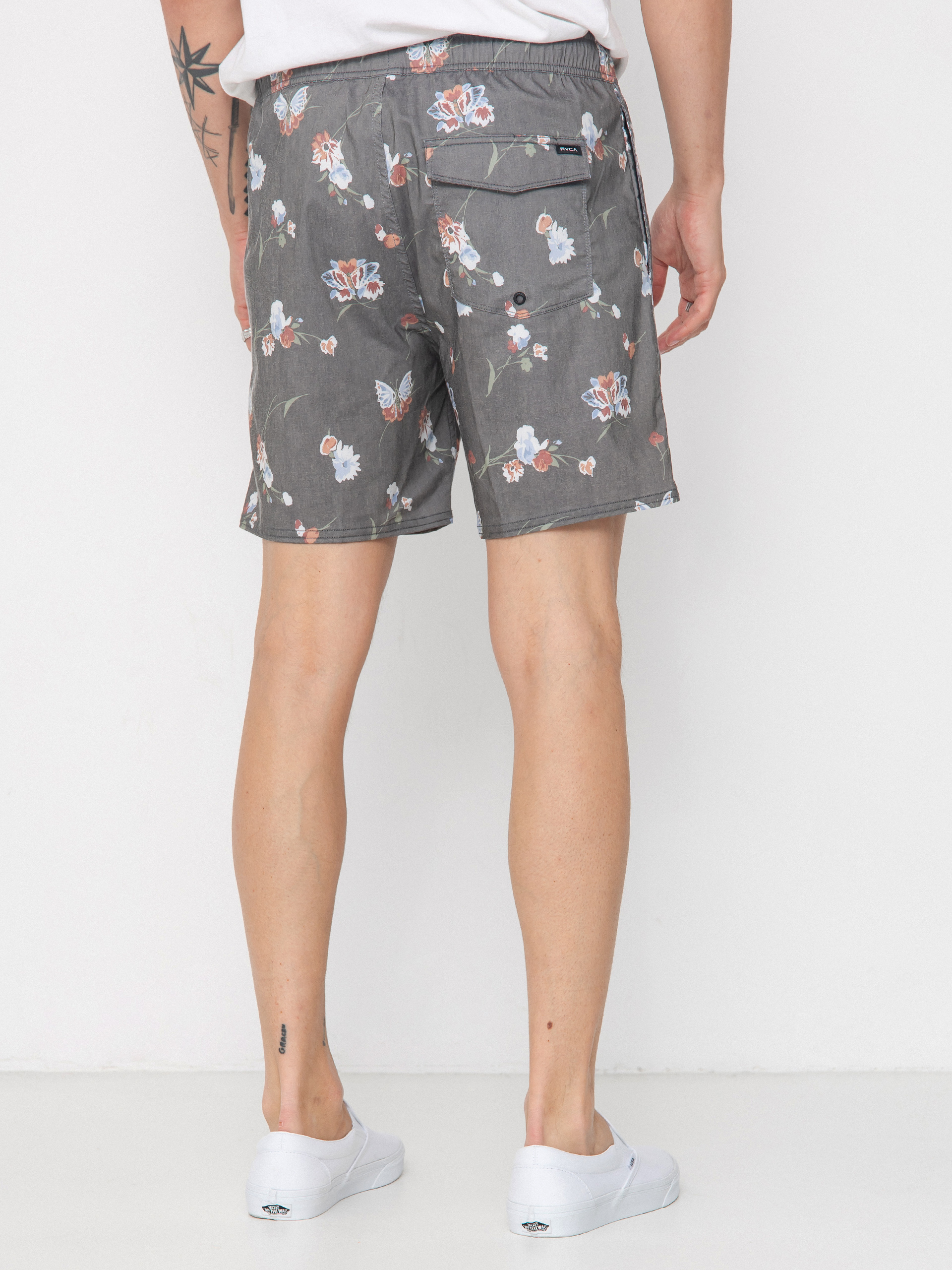 Szorty RVCA Barnes Elastic Short 17 (black floral print)