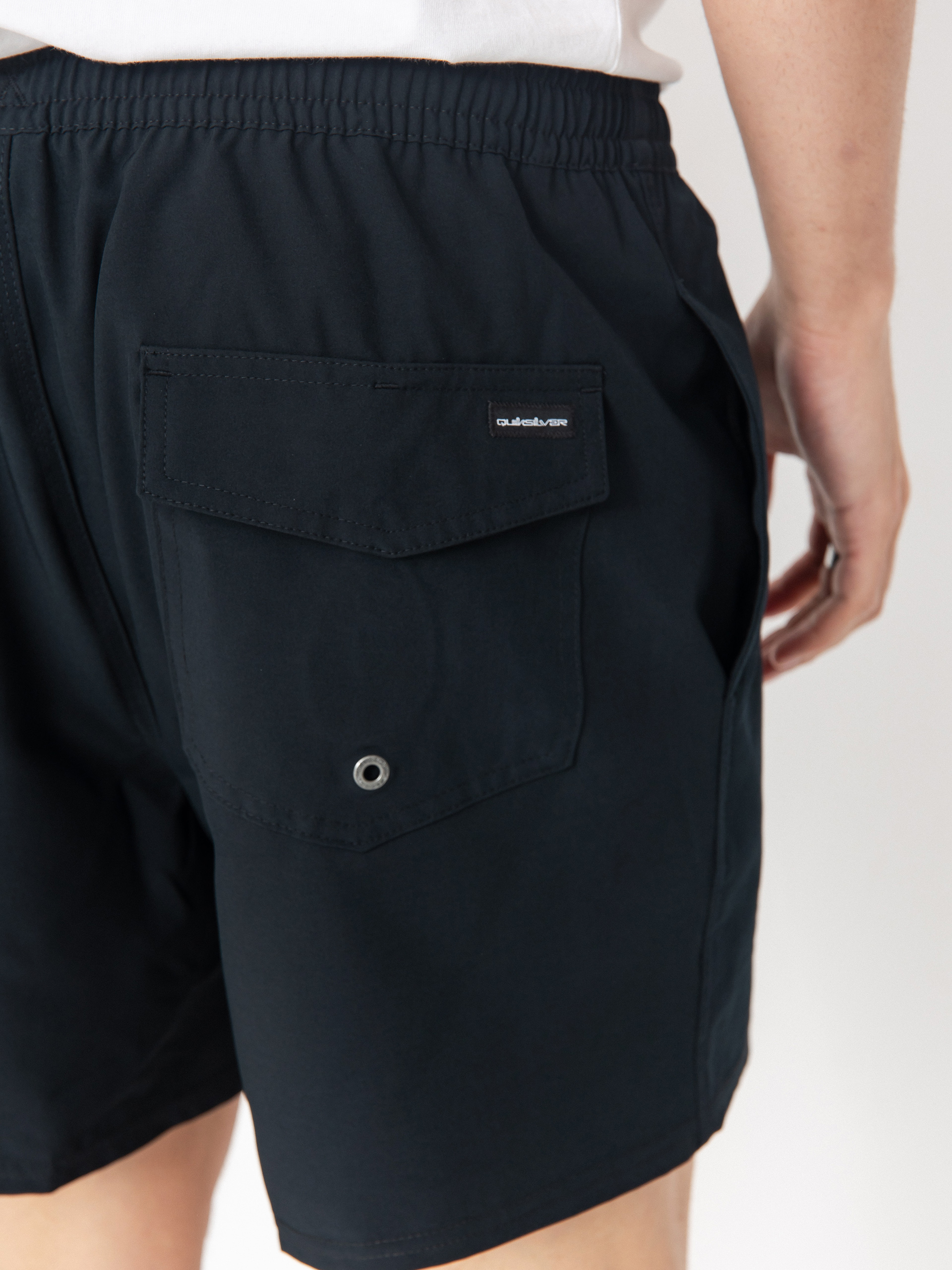 Szorty Quiksilver Surfsilk Solid Volley 16 (black)