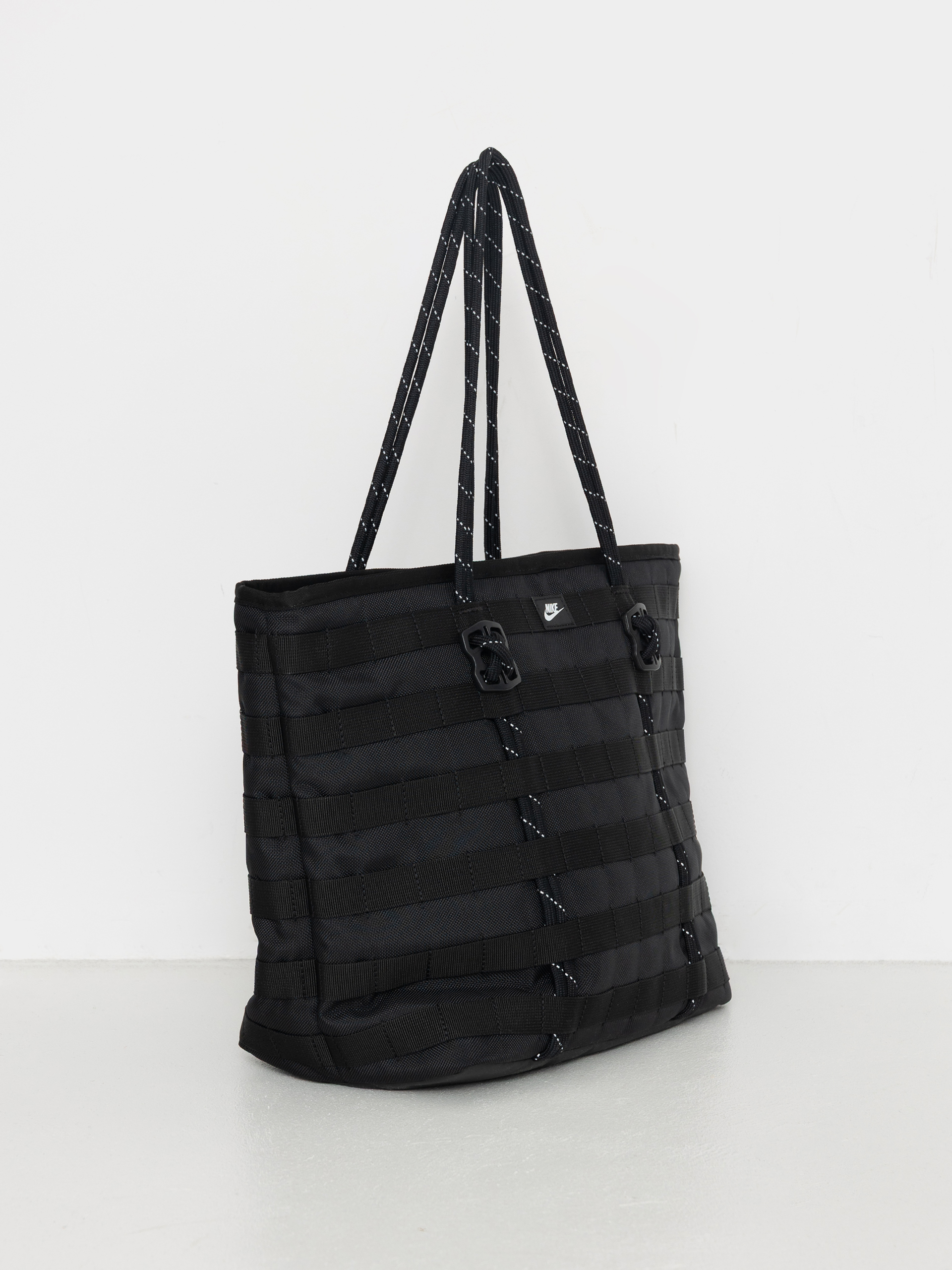 Torba Nike SB Sportswear (black/black/white)