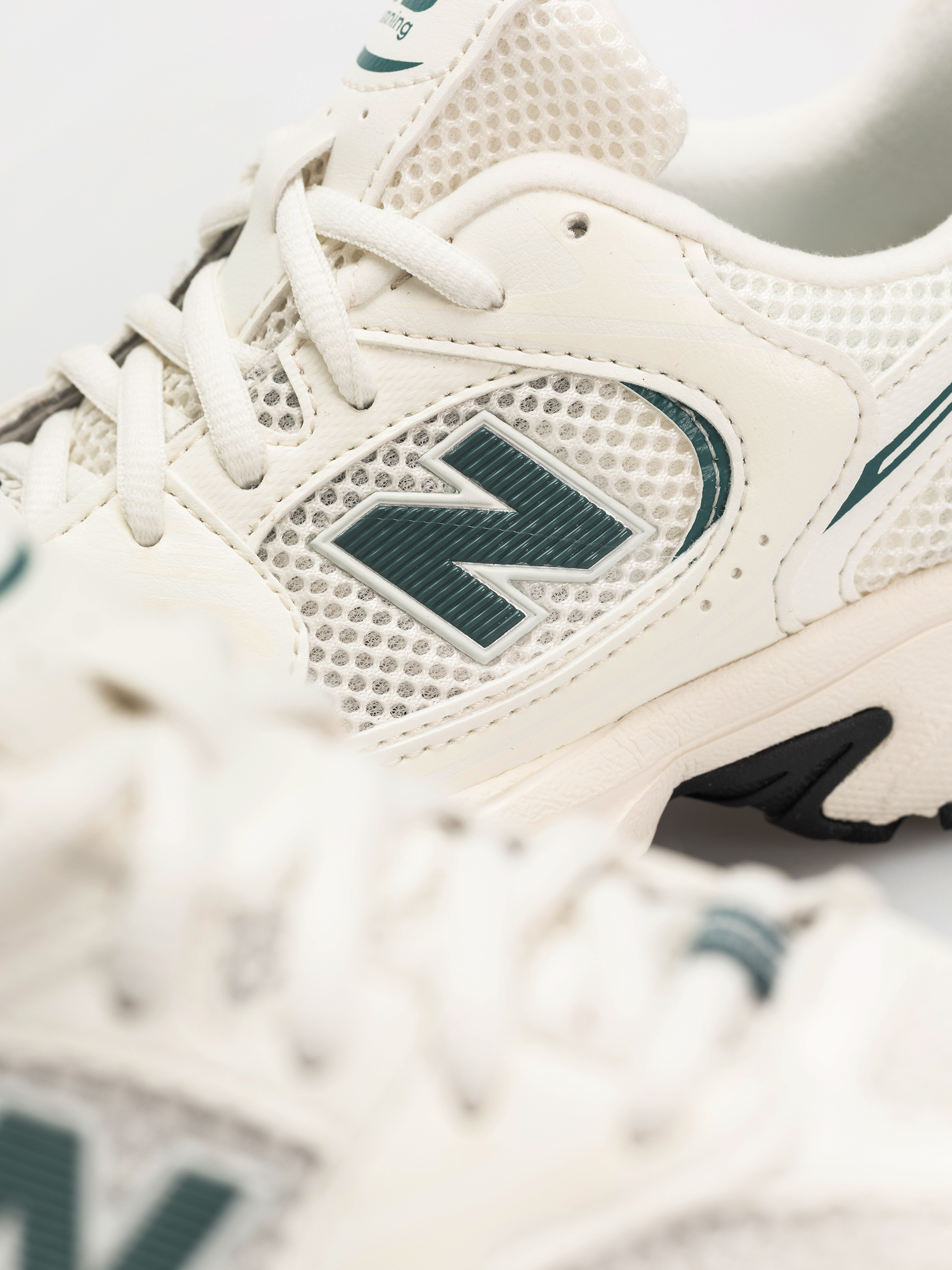 Buty New Balance 530 JR (sea salt)