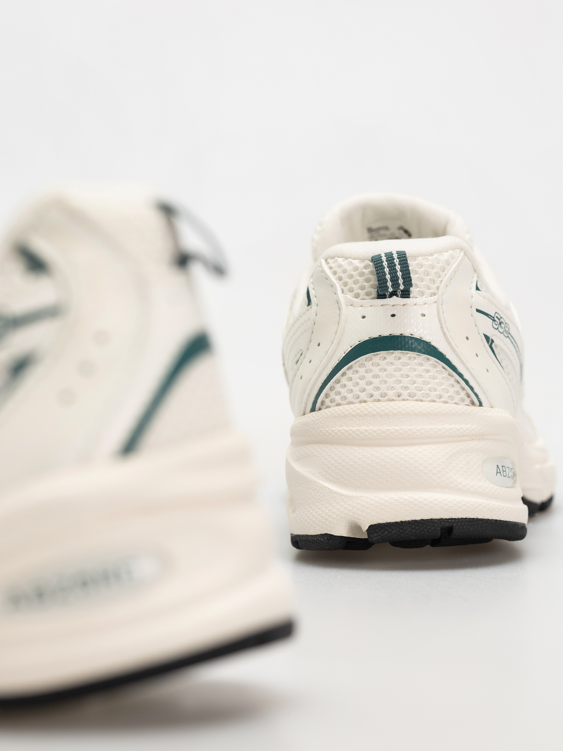Buty New Balance 530 JR (sea salt)