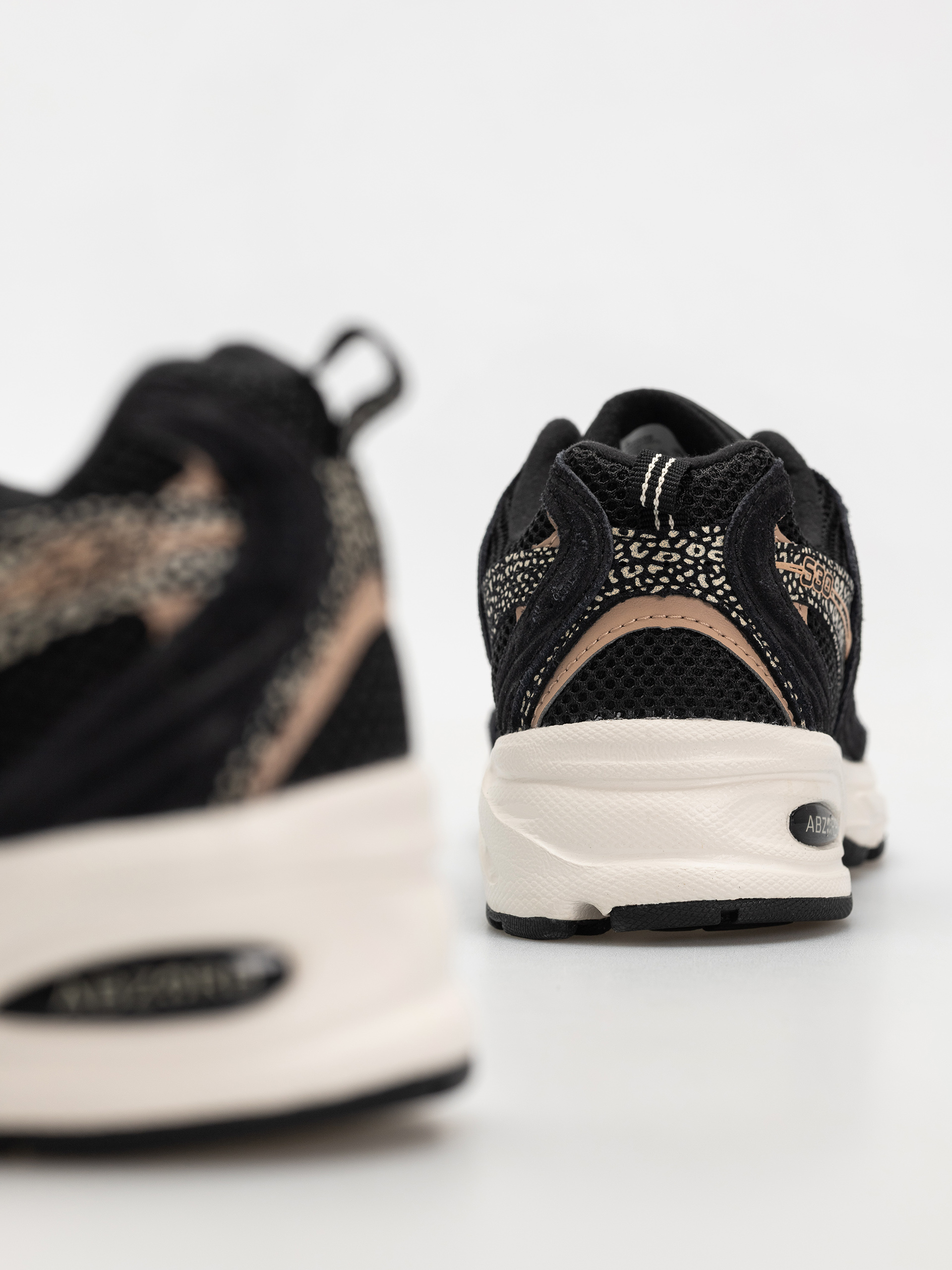 Buty New Balance 530 (black)